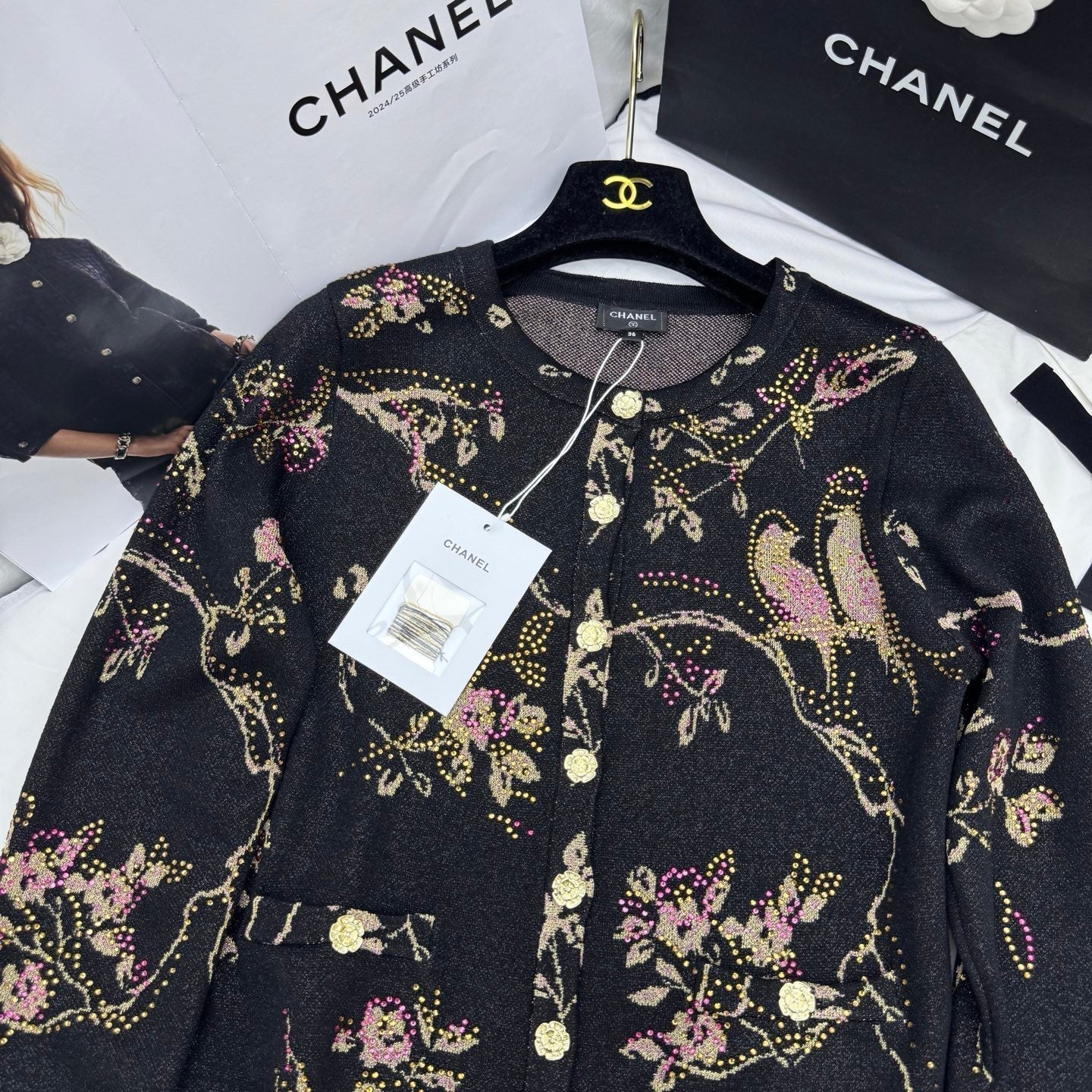 Flower and bird knitted cardigan