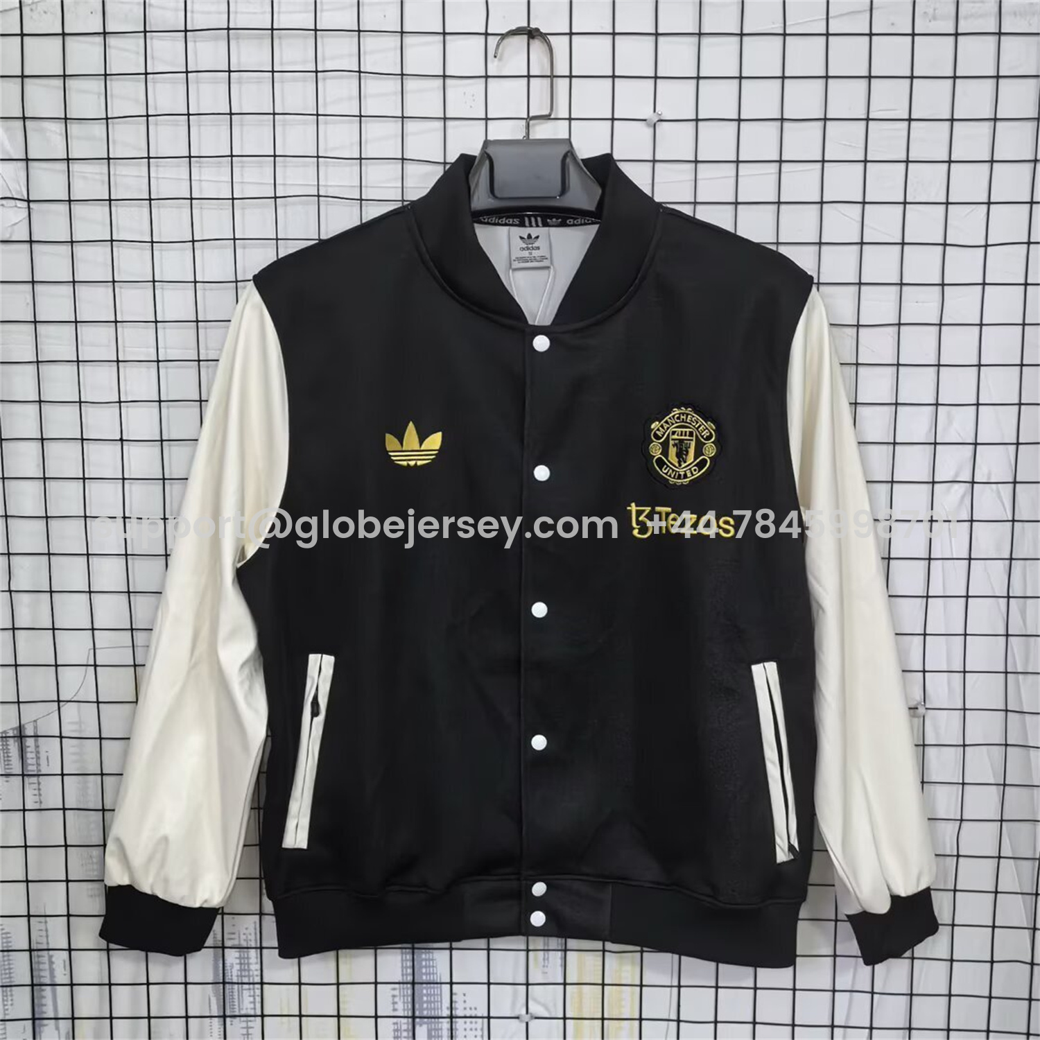 Manchester United 25-26 Windbreaker Jacket - White And Black