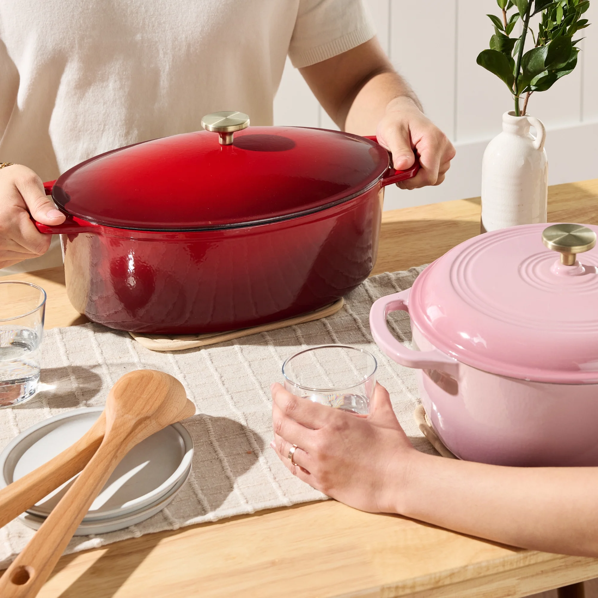 Best Choice Products Oval 7.5 Quart Cast-Iron Dutch Oven, Heavy-Duty w/ Enamel, Side Handles - Vanilla Buttercream