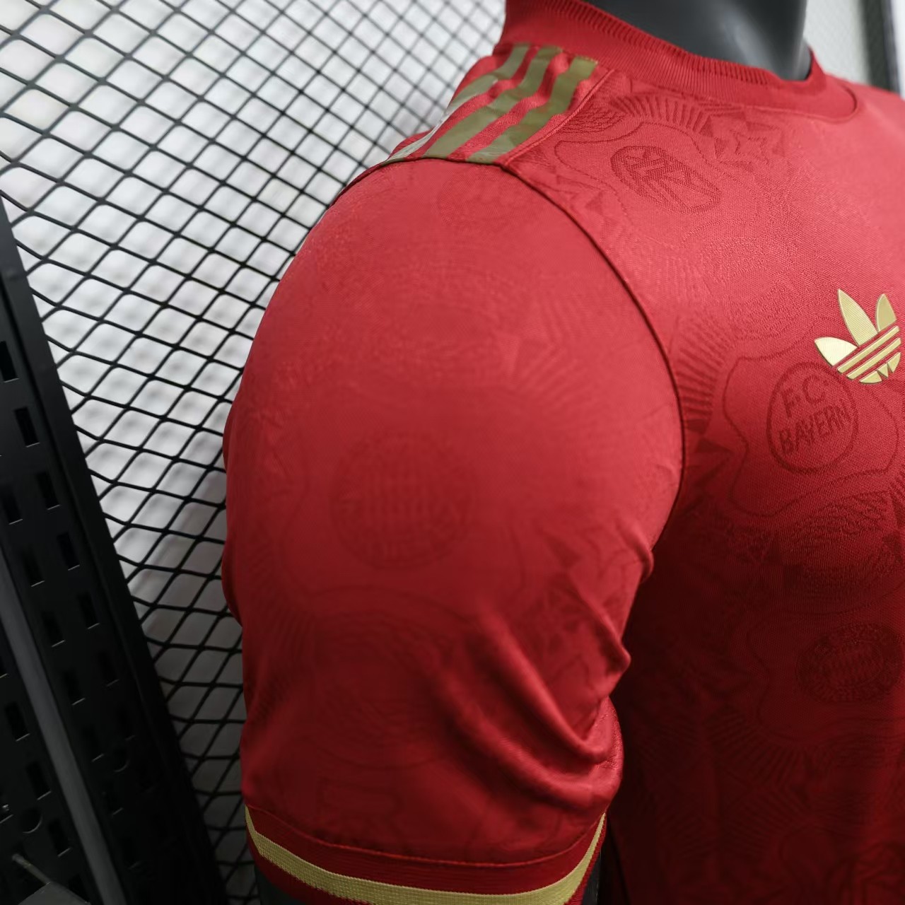 2025/2026 Player Version Bayern Munich 125th Anniversary Red Edition Football Shirt 1:1 Thai Quality