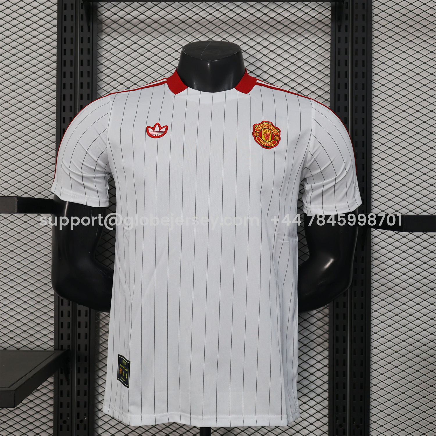 Manchester United 25-26 Icon Travel Special Red Jersey - Player Version