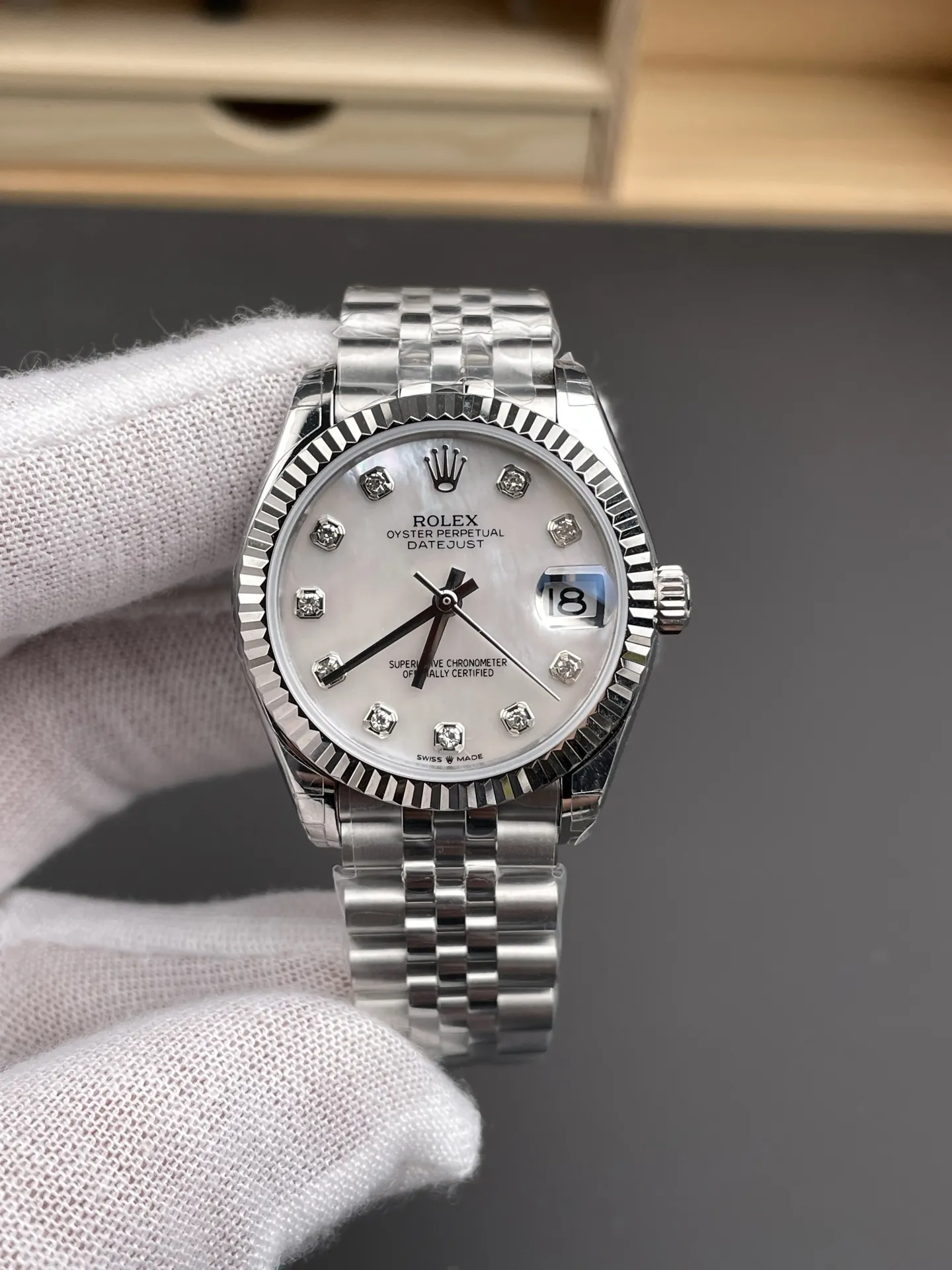 Rolex Datejust Mother-of-Pearl Ladies 31mm