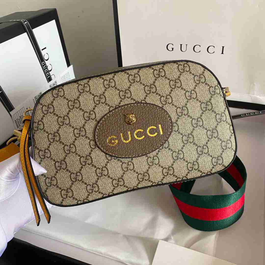 Gucci Neo Vintage GG Supreme Messenger Bag