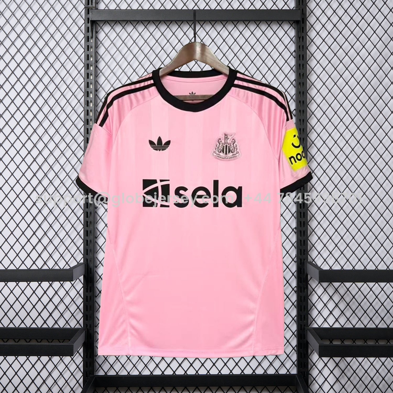 Newcastle United 25-26 Pink Special Jersey - Fans Version