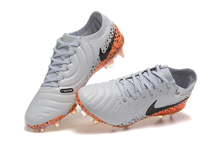 Tiempo Legend 10 Elite FG Football Shoes