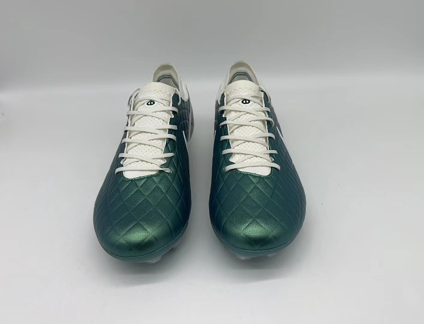 Tiempo Legend 10 Elite FG Football Shoes