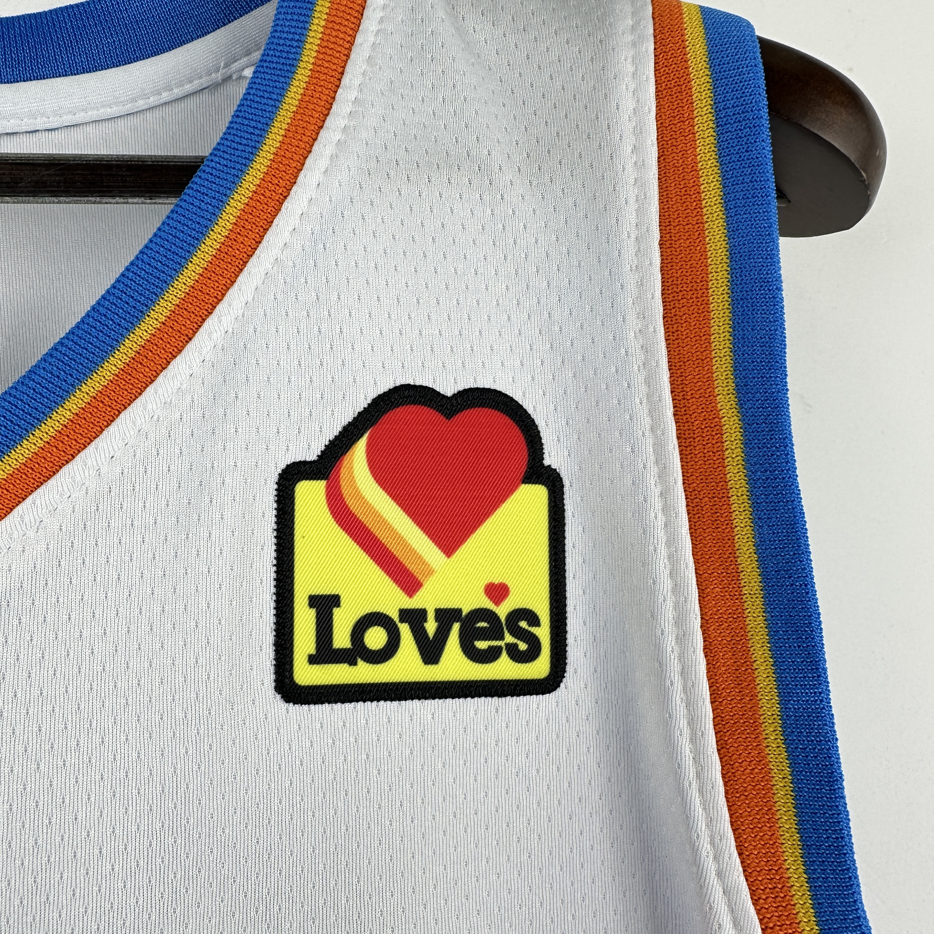 Embroidery Thunder White No. 2 Alexander