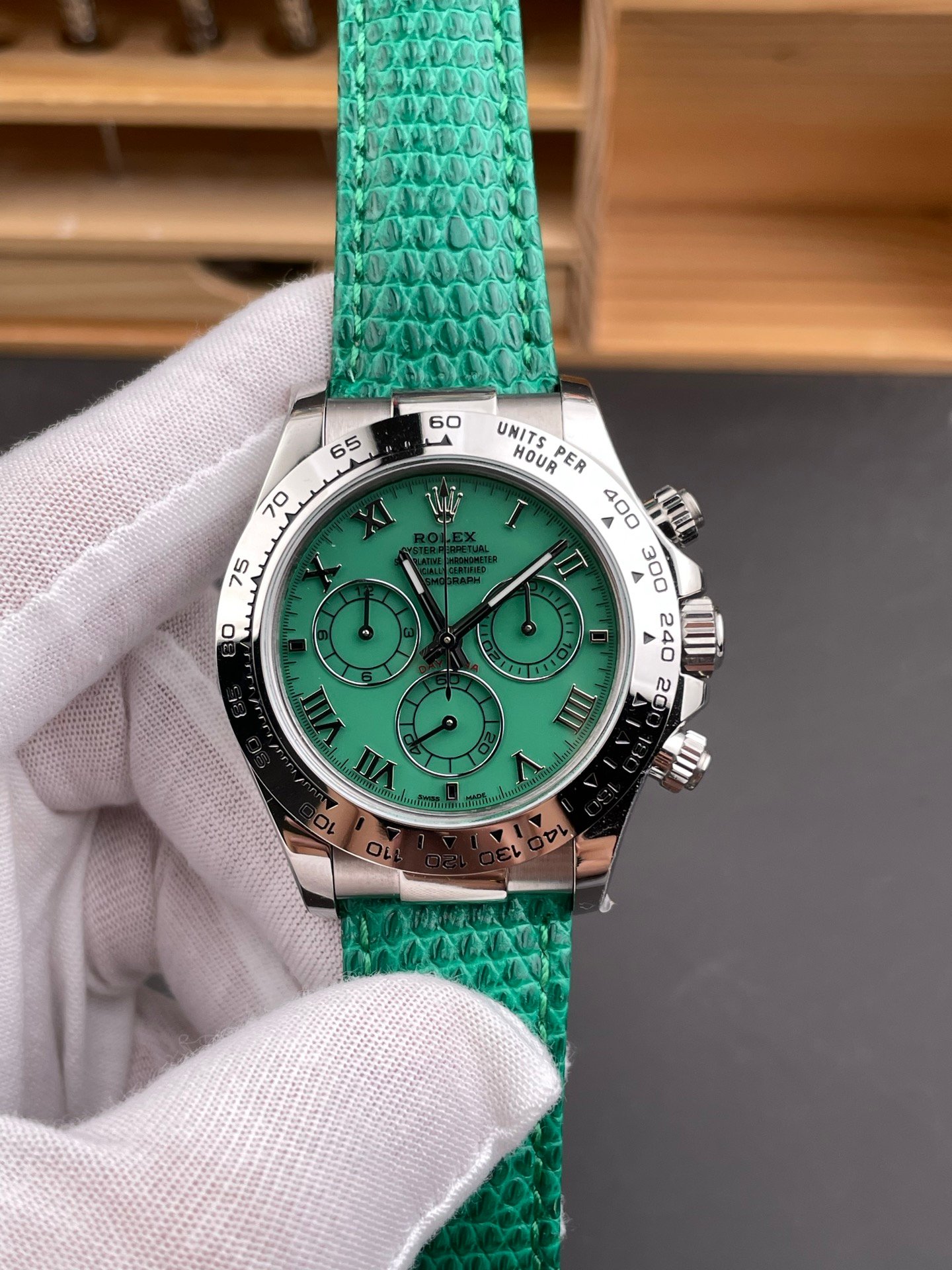 Rolex Daytona Four Beauties Green MOP