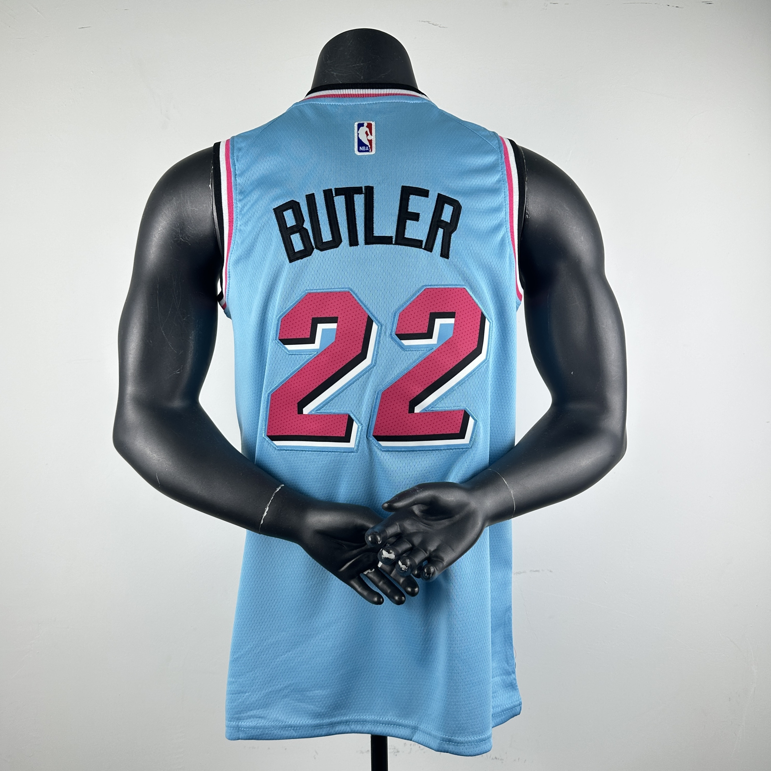 Embroidered Heat Crew Neck Blue No. 22 Butler