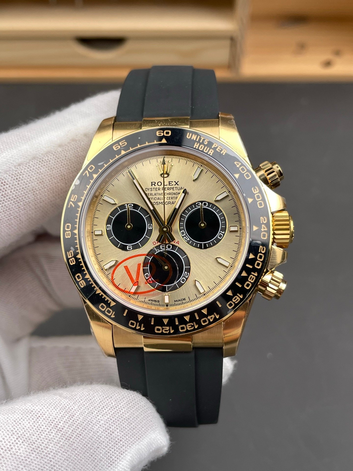 Rolex Daytona Gold Rubber Special Edition V2