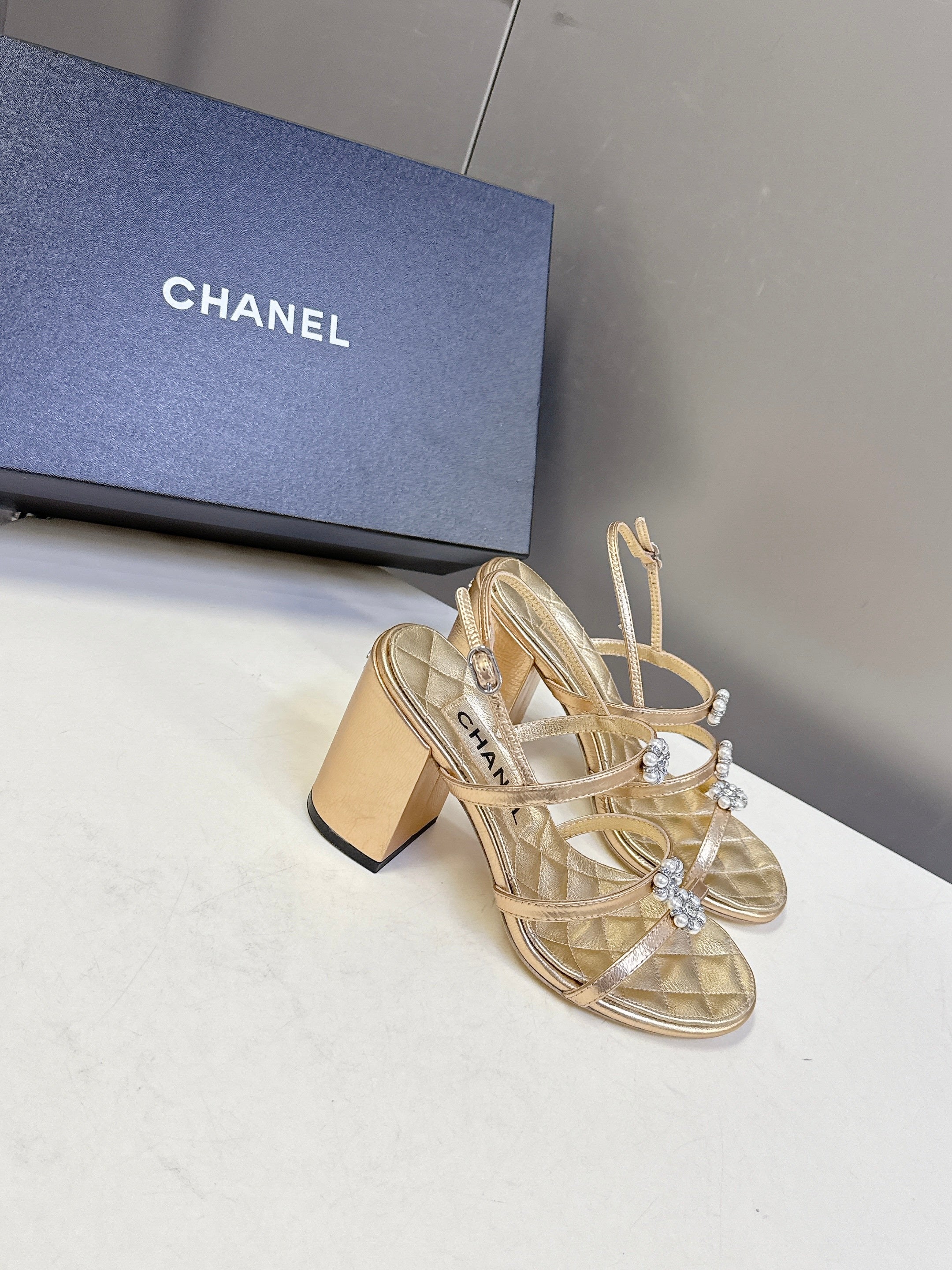 26NEW Spring/Summer Chunky Heel Sandals