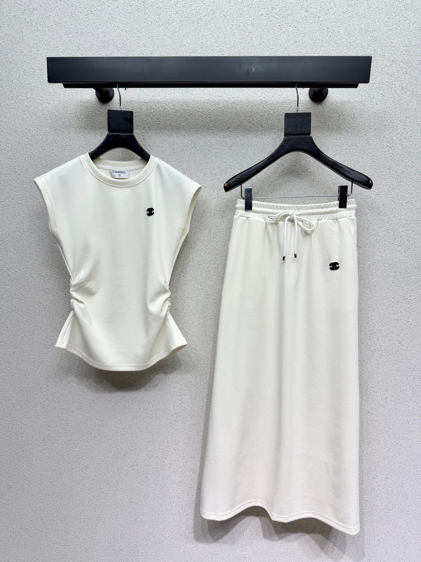 Sleeveless Top & Skirt Set