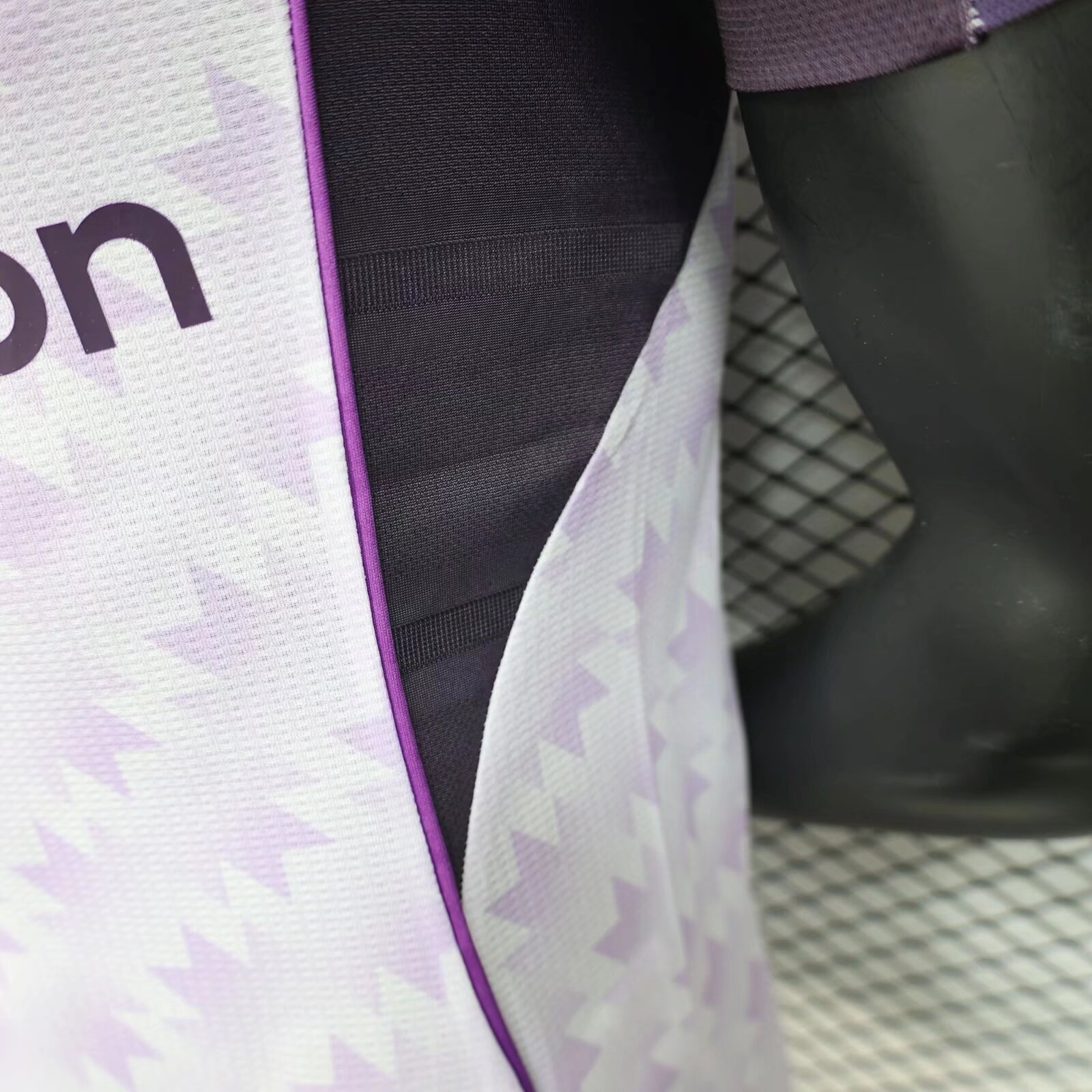 2025/2026 Player Version Manchester United Special Edition Light Purple Football Shirt 1:1 Thai Quality