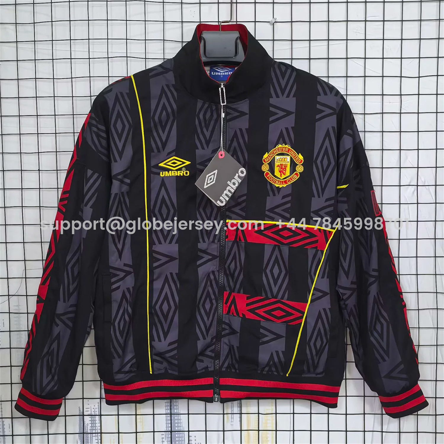 Retro Manchester United 1993-95 Black Windbreaker Jacket