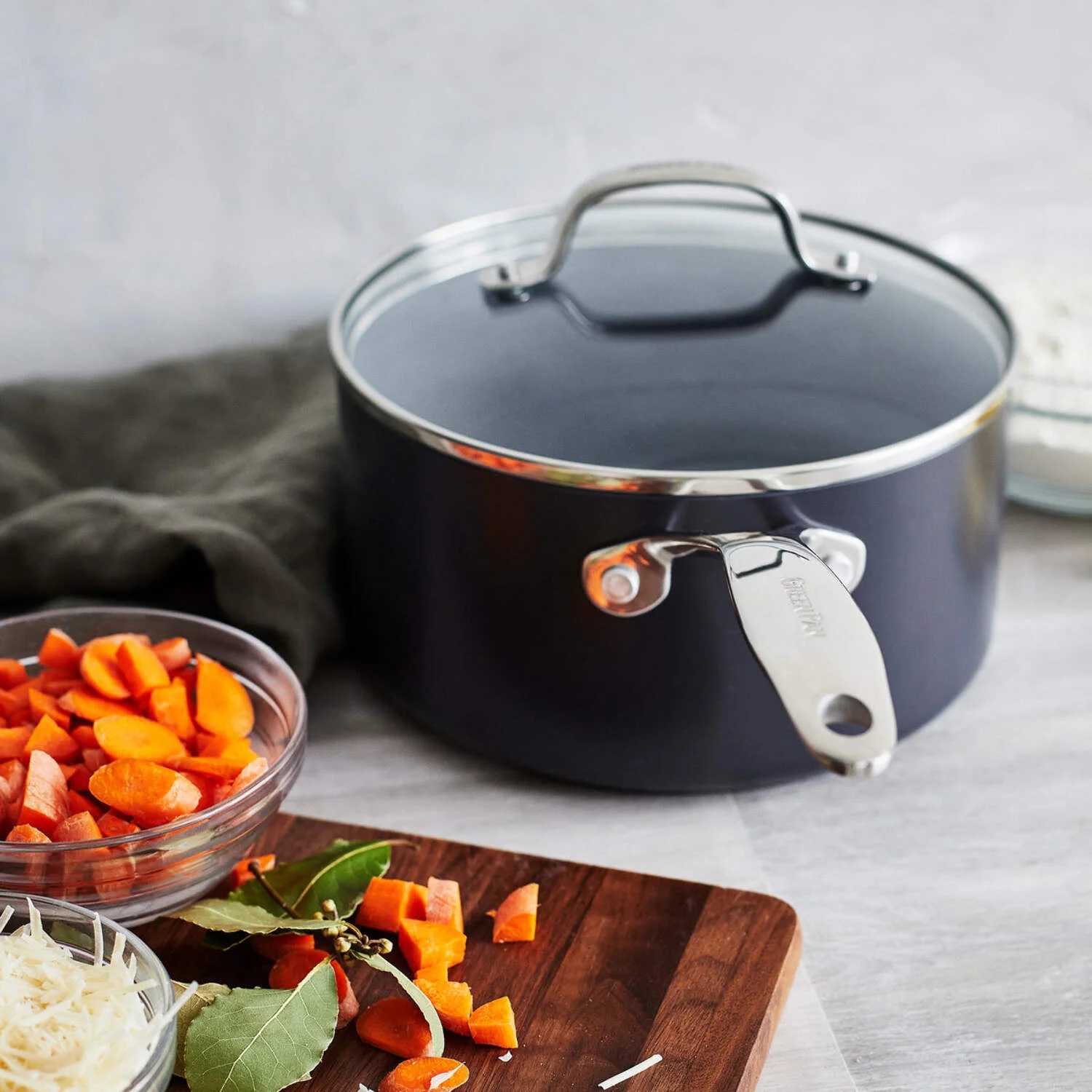GreenPan 11-Piece Valencia Pro Ceramic Nonstick Cookware Set �C Induction Ready, Dishwasher Safe