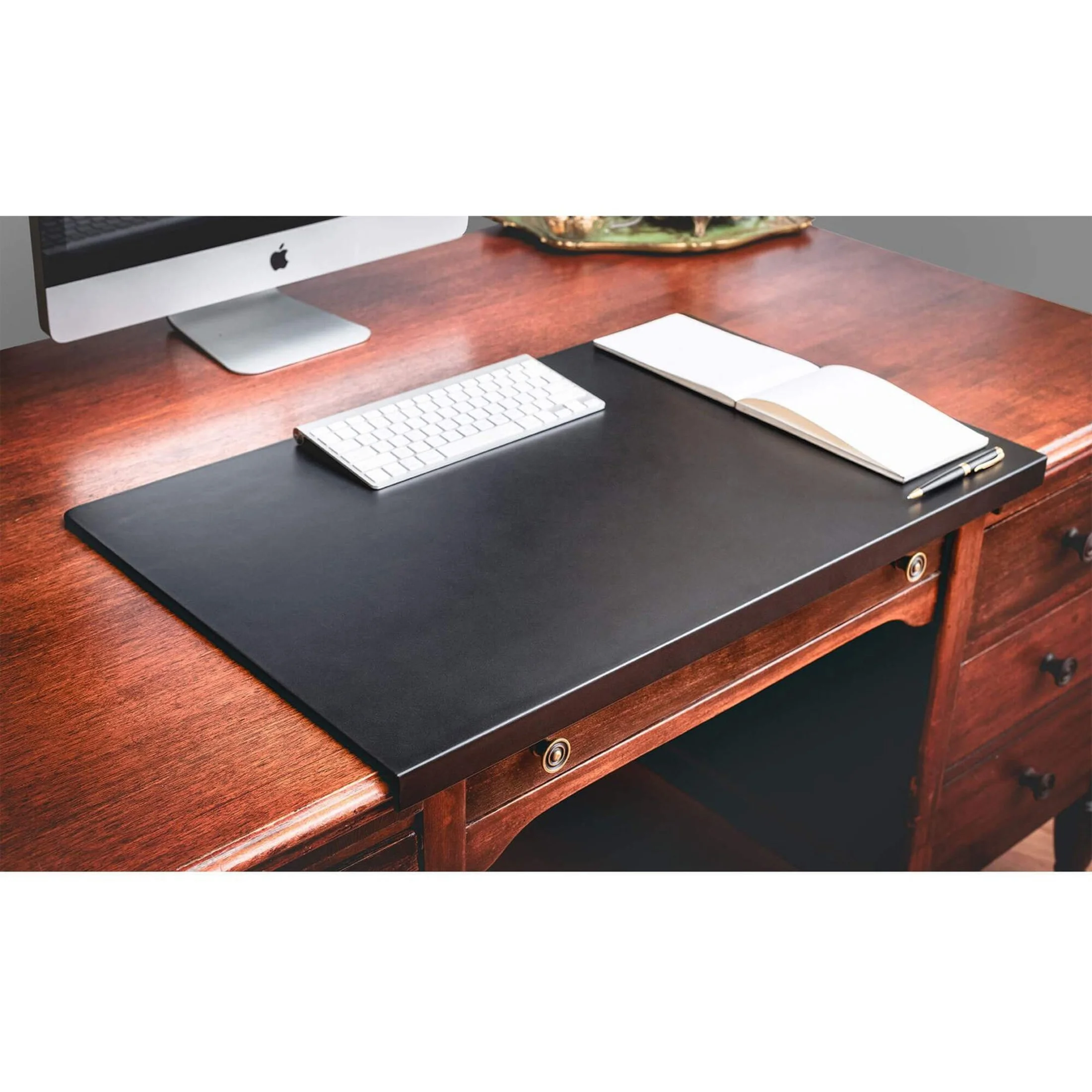Dacasso Leather Fixation Lip Desk Mat