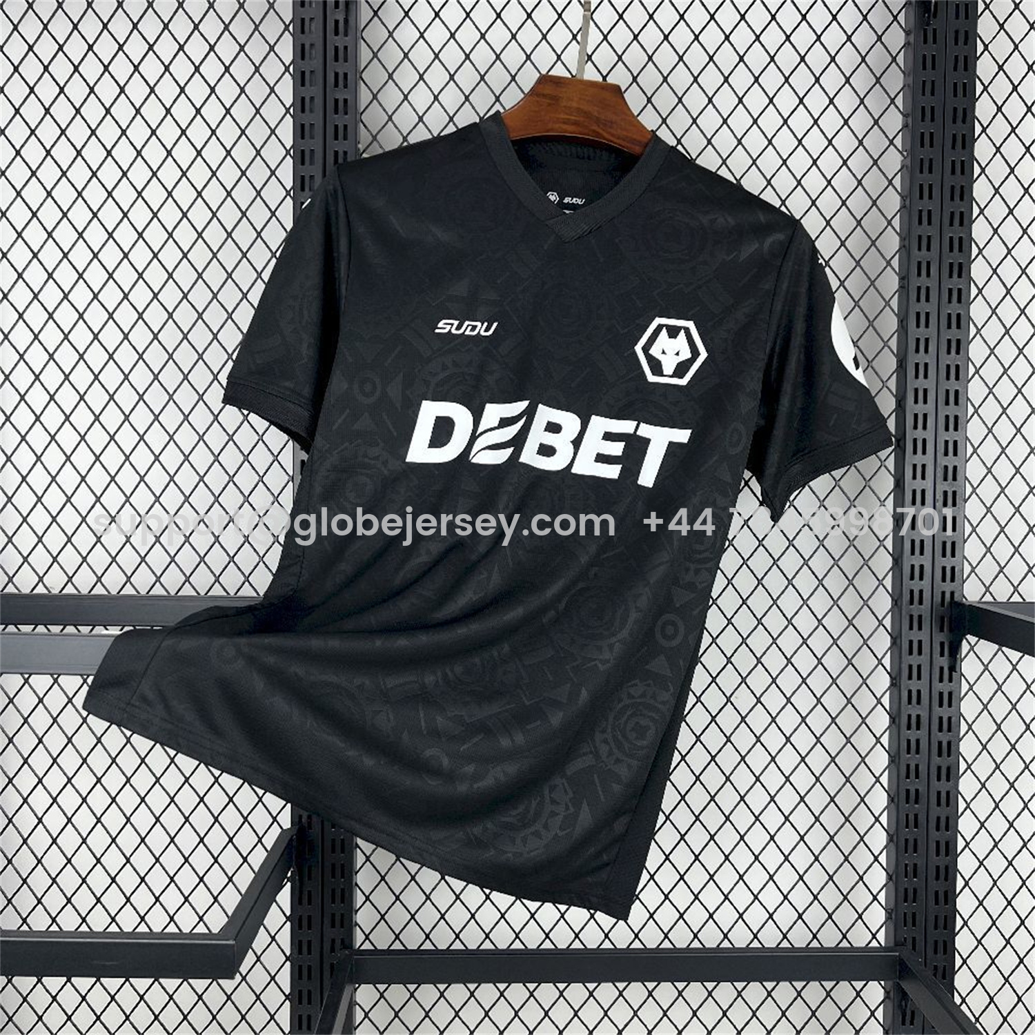 Wolverhampton Wanderers Wolves 25-26 Goalkeeper Black Jersey - Fans Version