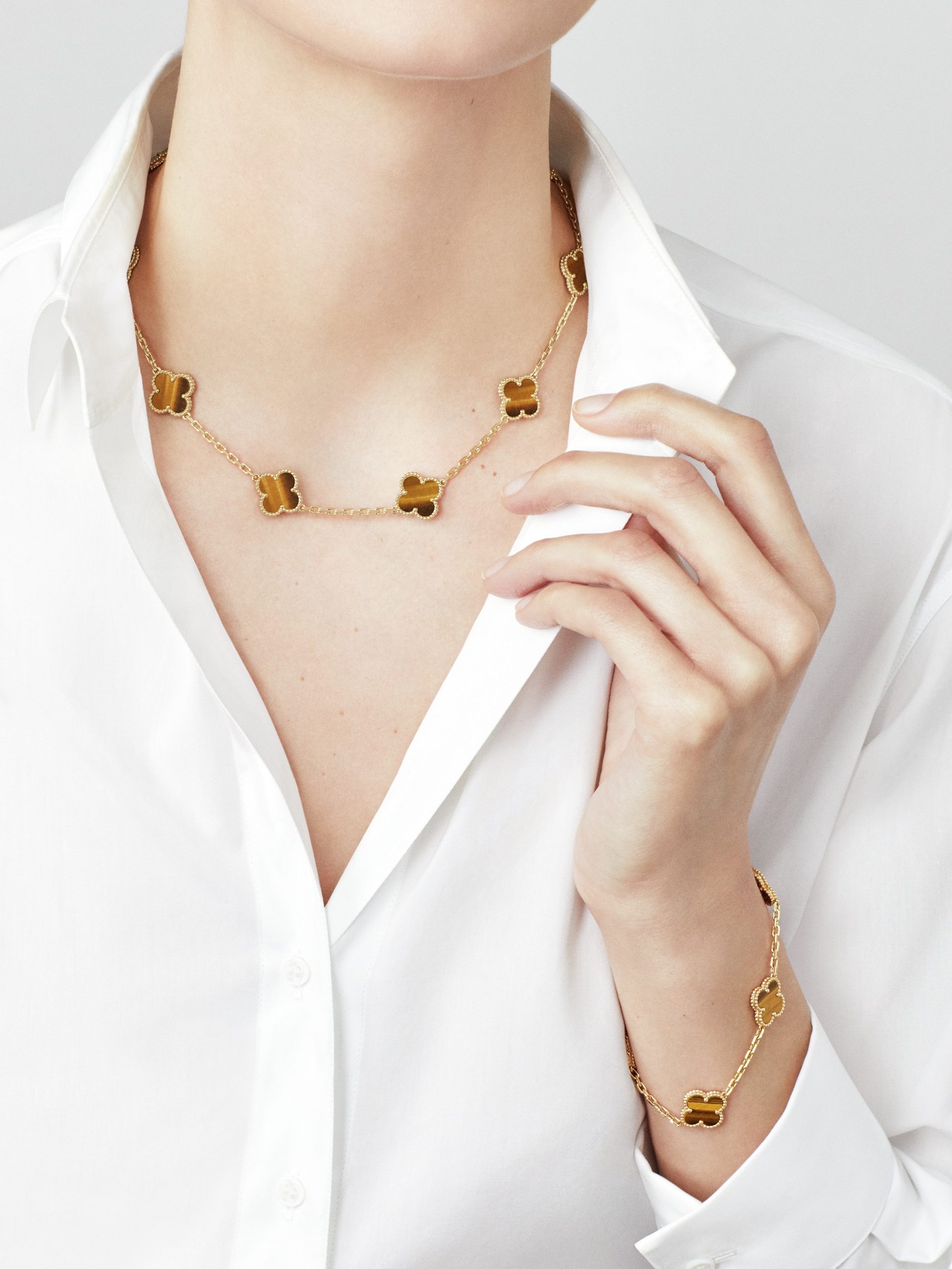 Vintage Alhambra necklace, 10 motifs