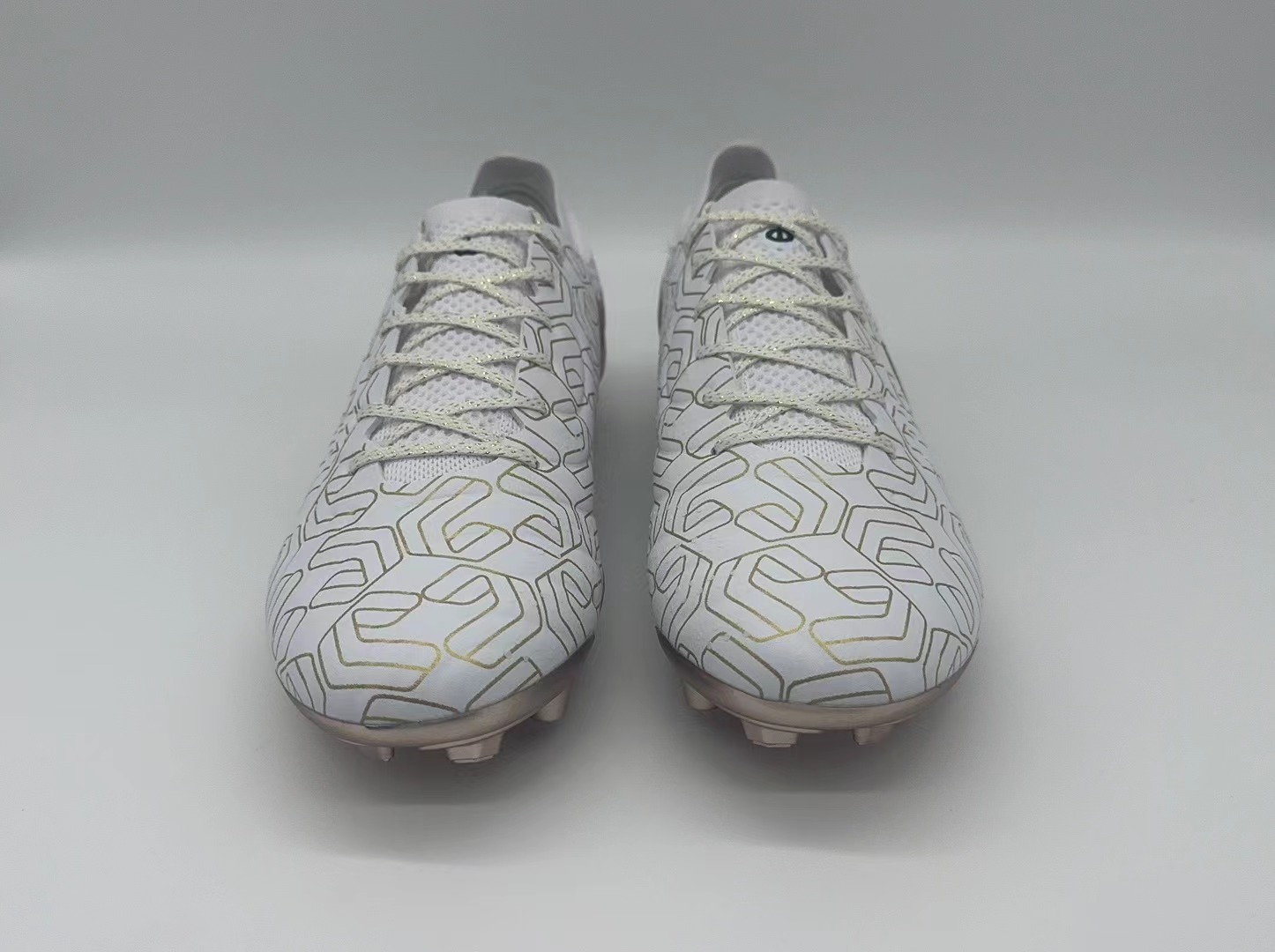 Tiempo Legend 10 Elite FG Football Shoes