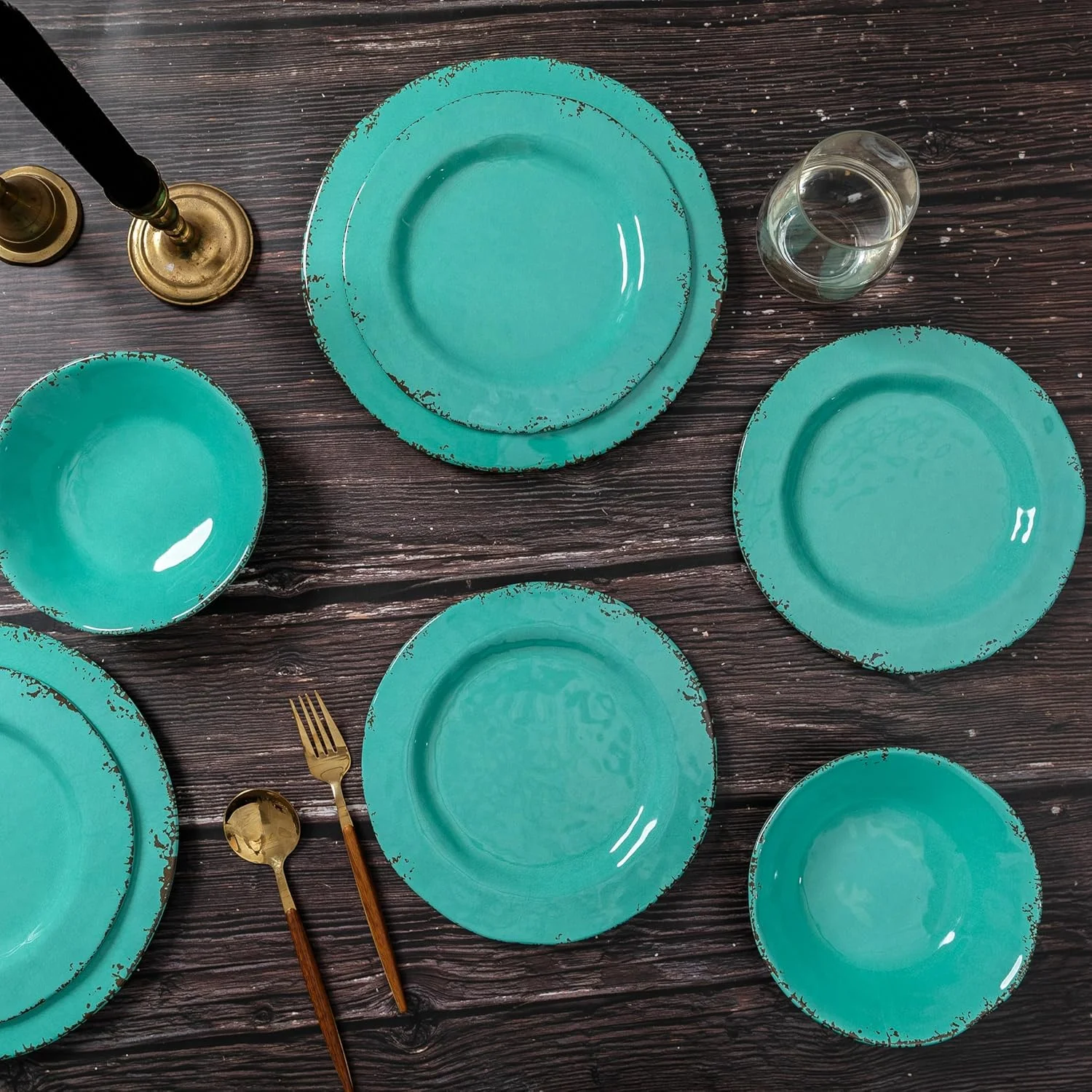 18-Piece Farmhouse Melamine Dinnerware Set - Shatterproof, Lightweight,  Outdoor Dining Plates, Bowls, and Serving Dishes for Everyday Use, Camping, Picnics, Light Green