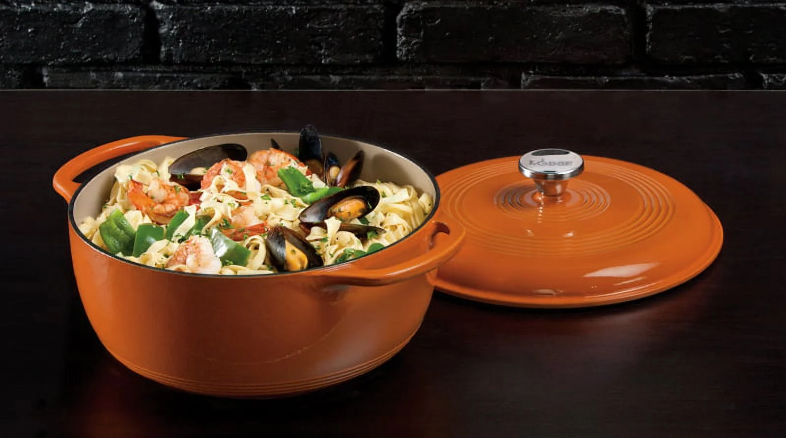 Lodge Enamel Cast Iron 7.5 Quart Dutch Oven, Blue, EC7D33