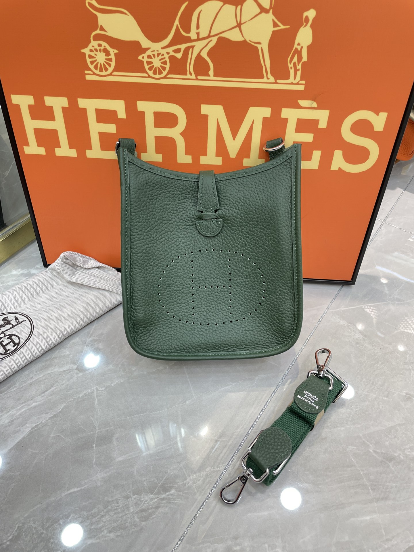 Hermes Evelyn 16-19