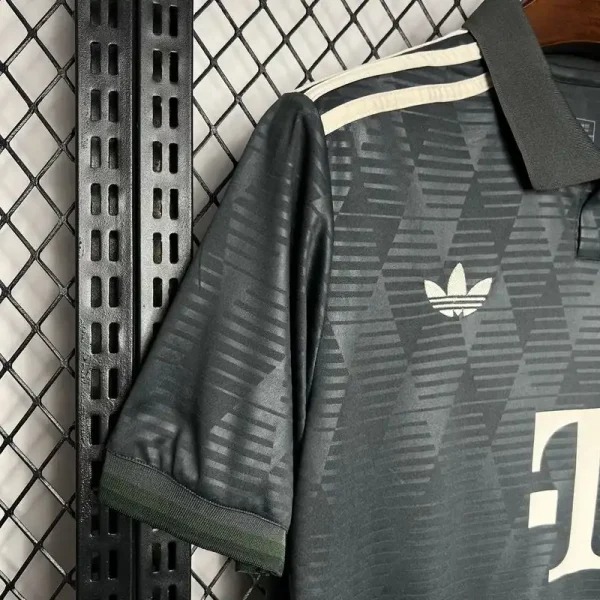 2024/2025 Bayern Munich Special Edition Black Football Jersey 1:1 Thai Quality