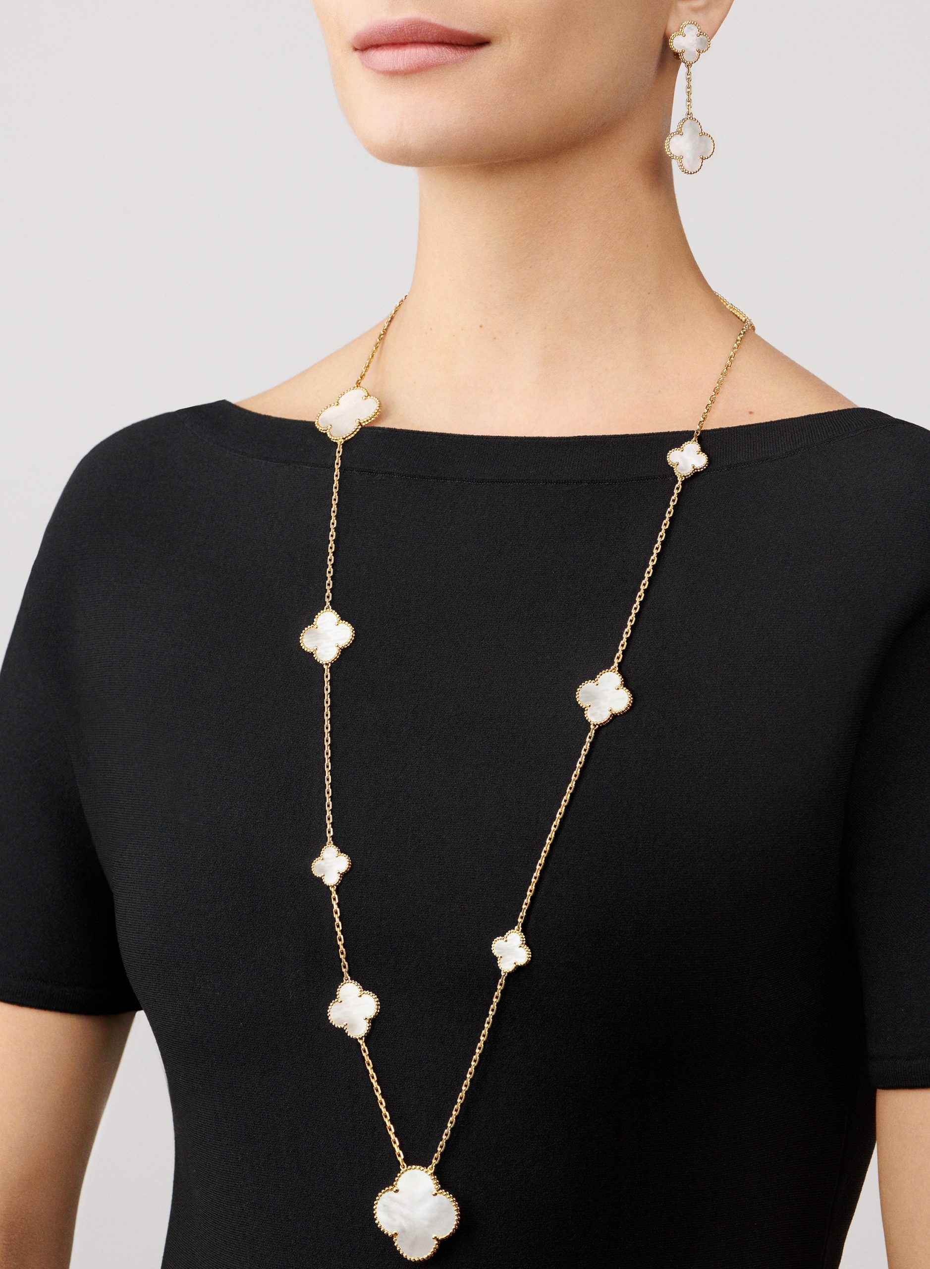 Magic Alhambra long necklace, 11 motifs