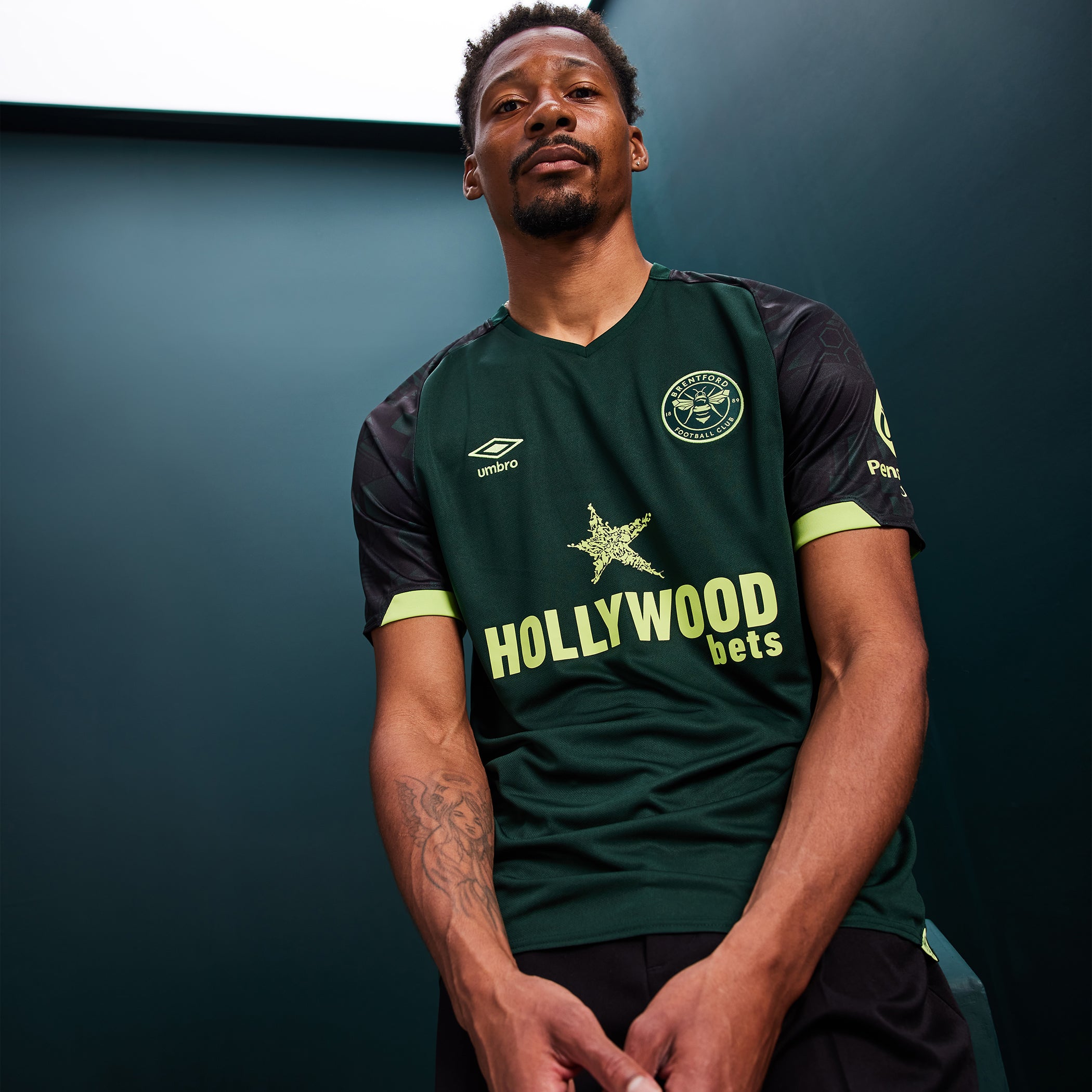 Brentford 2024-25 Away Kit