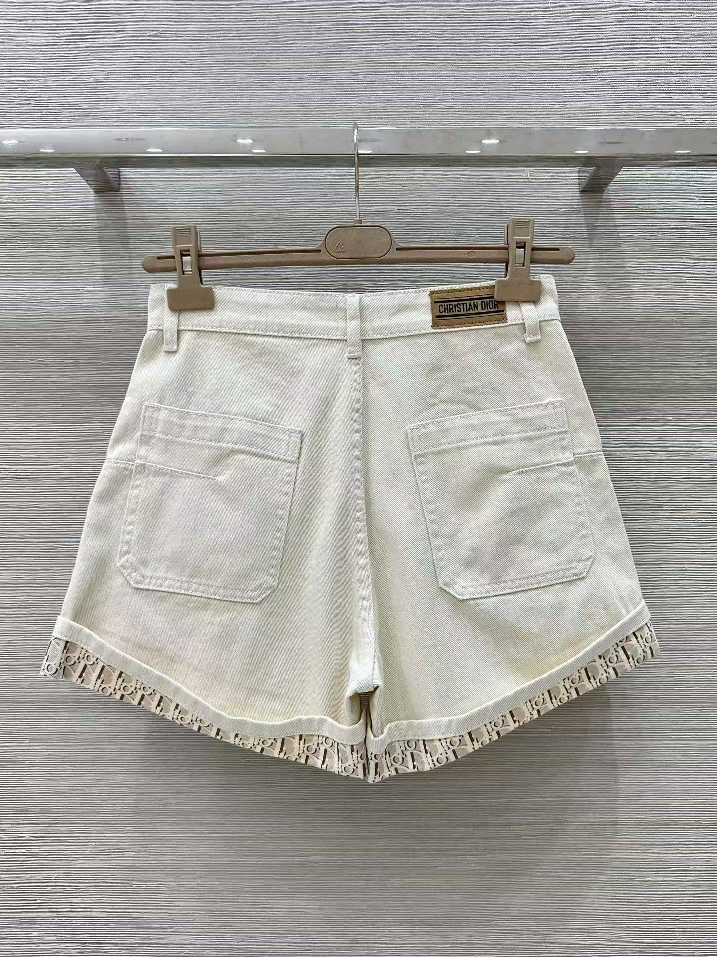 Presbyopic washed straight denim shorts