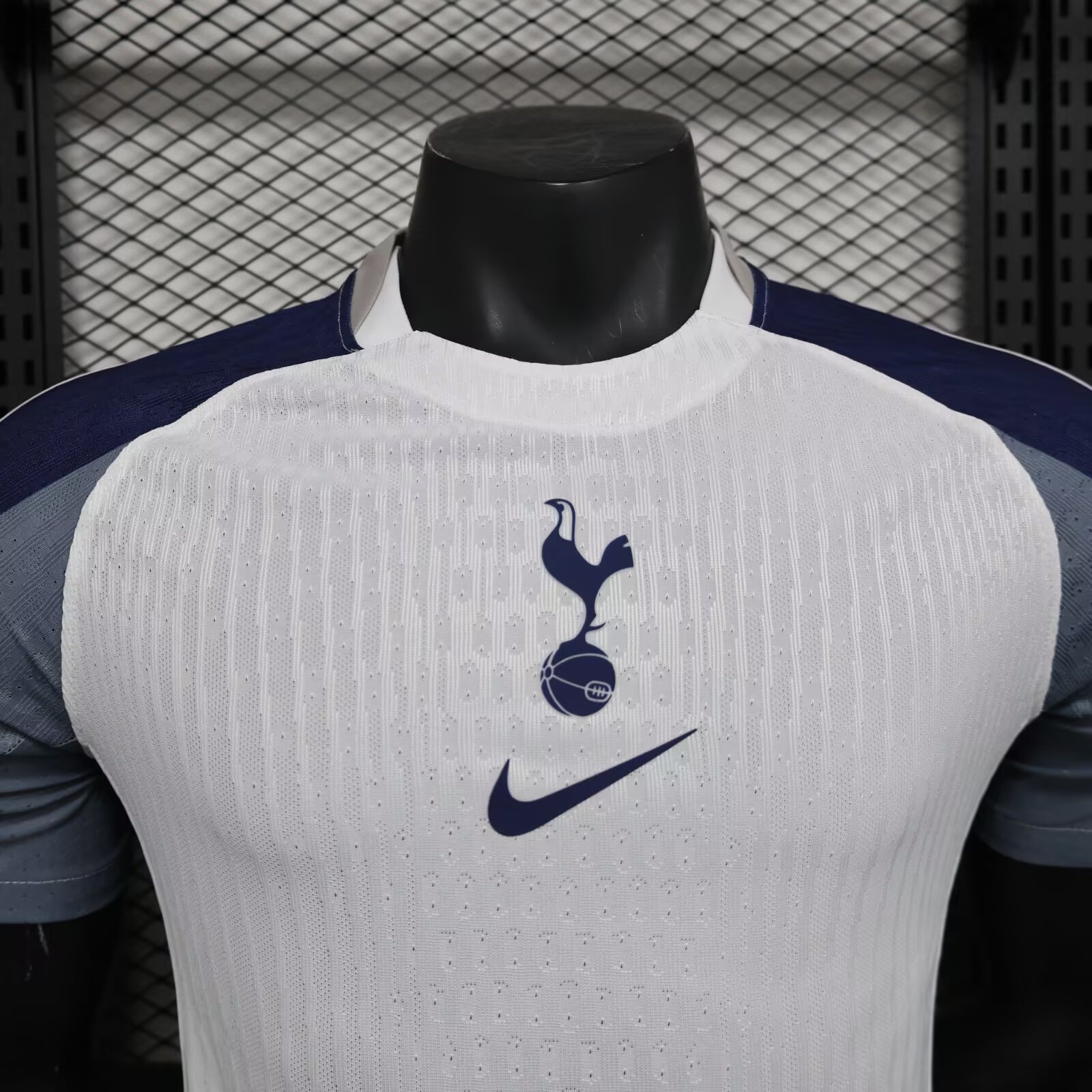 2025/2026 Player Version Tottenham Home Football Shirt 1:1 Thai Quality