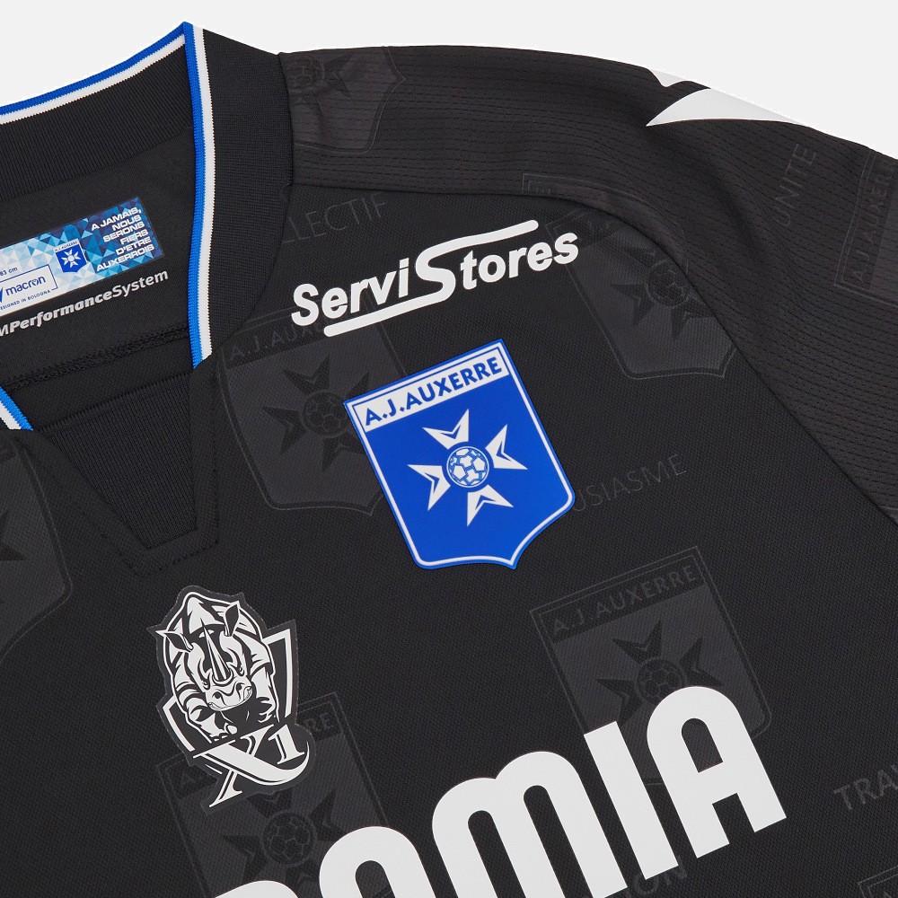 AJ Auxerre 2024-25 Away Kit