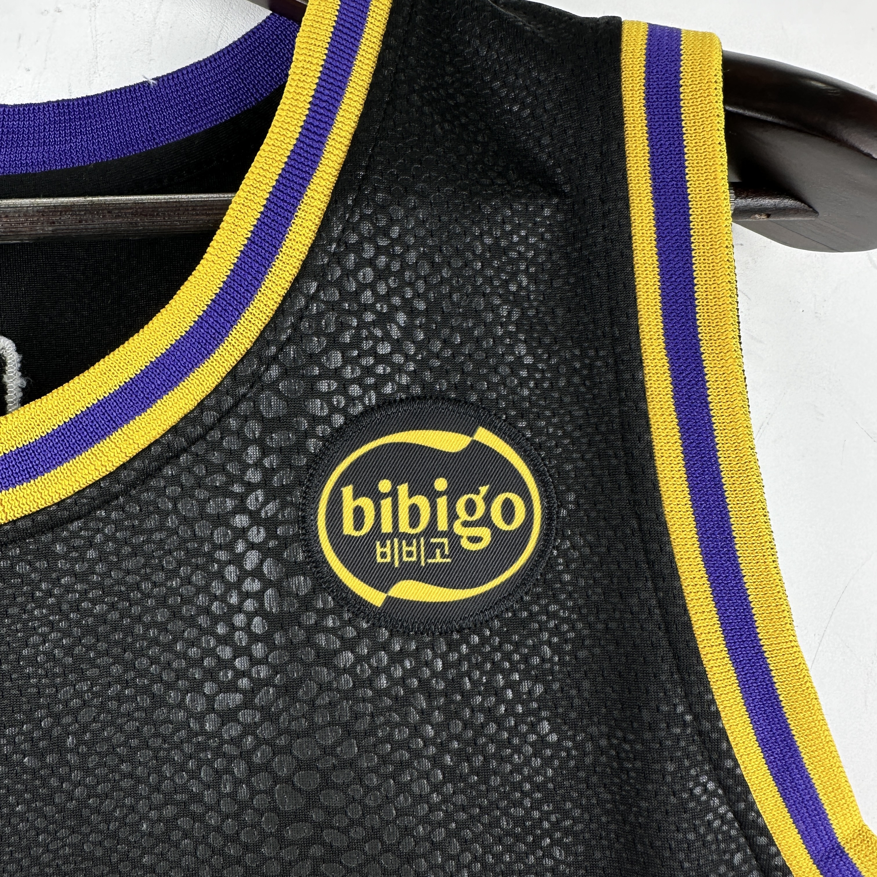 Embroidery Lakers Snake No. 77 Dončić