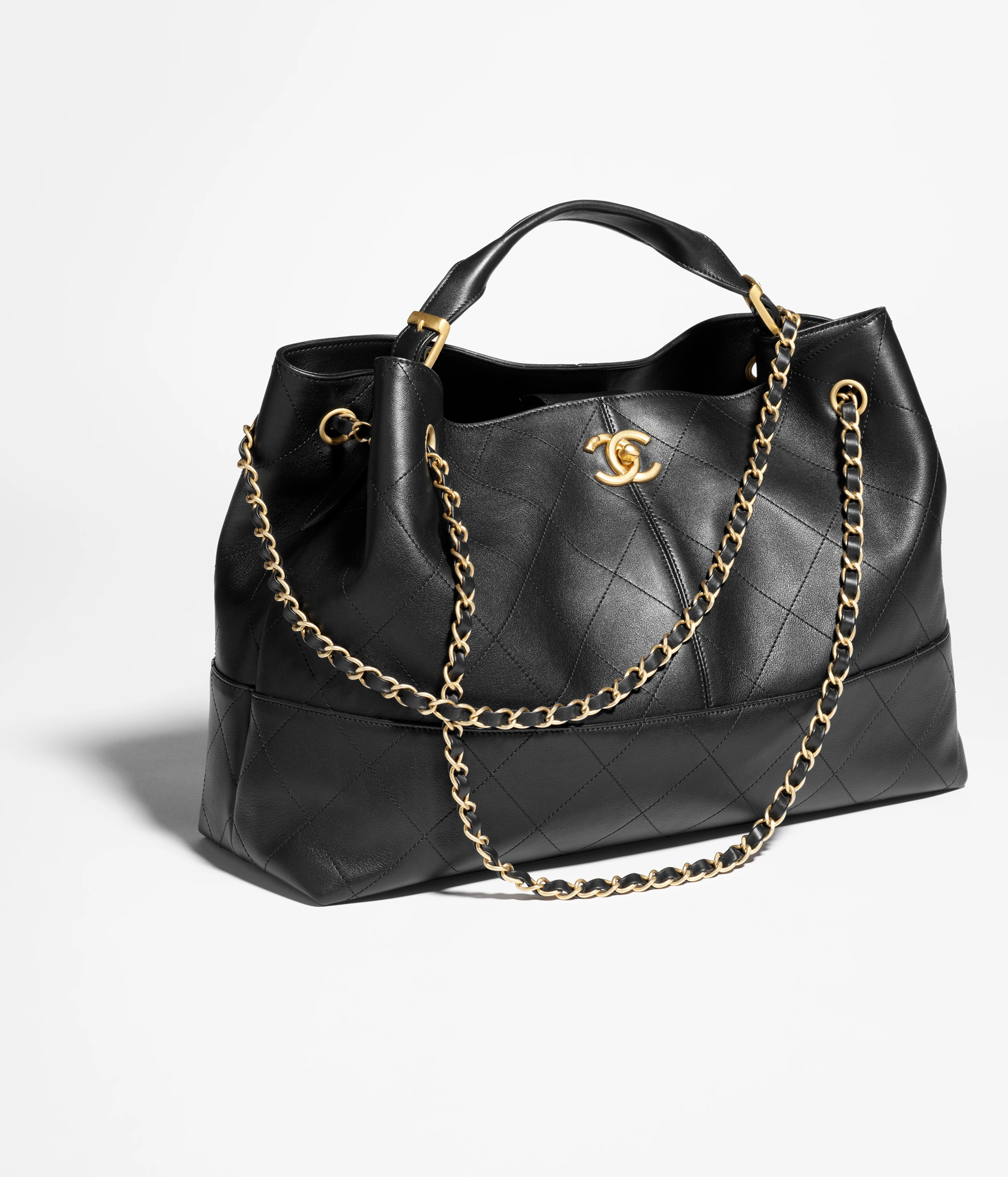 Chanel 25A Shopping Bag-Black