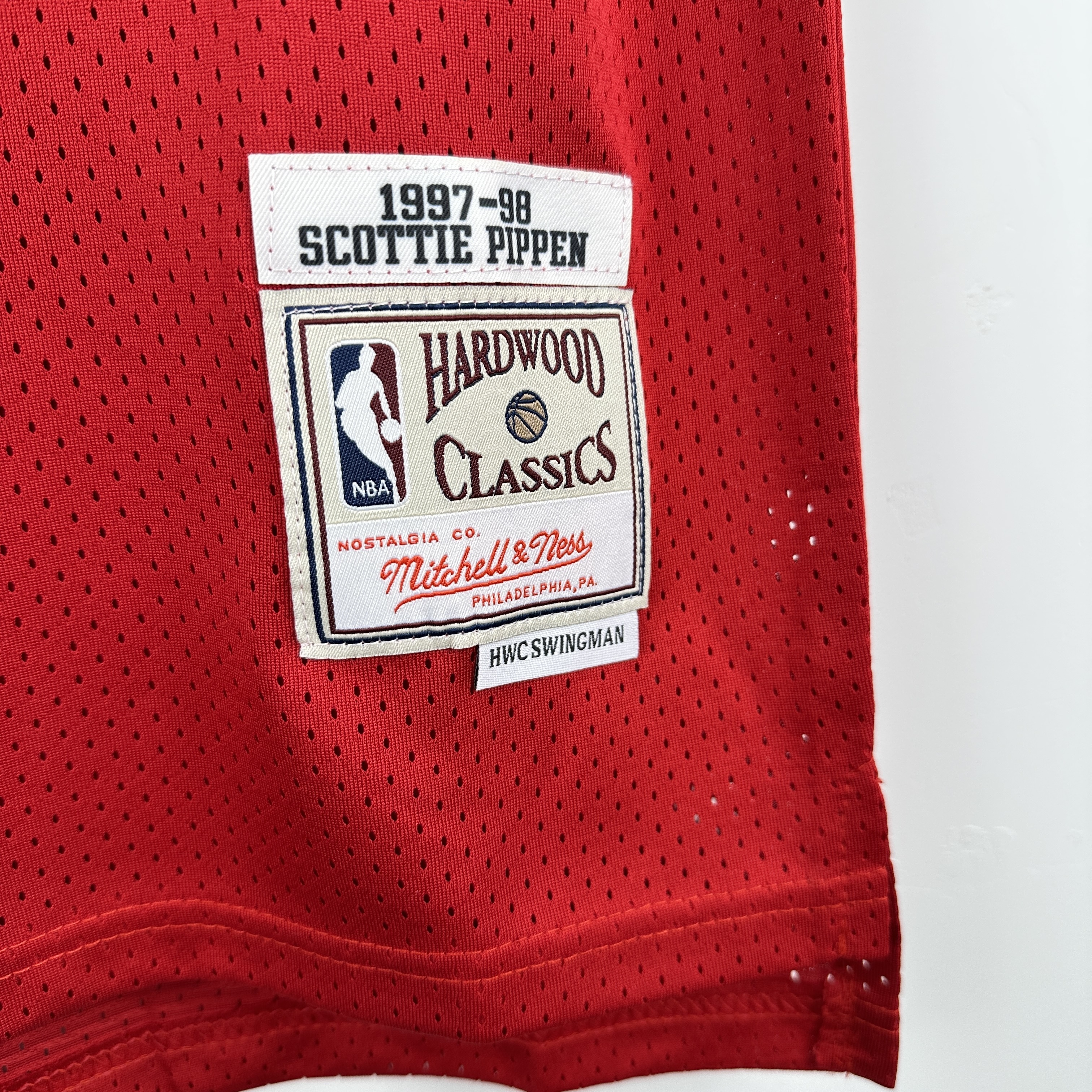 Embroidered MN retro jersey, Bulls 97/98 season, red, No. 33, Scottie Pippen