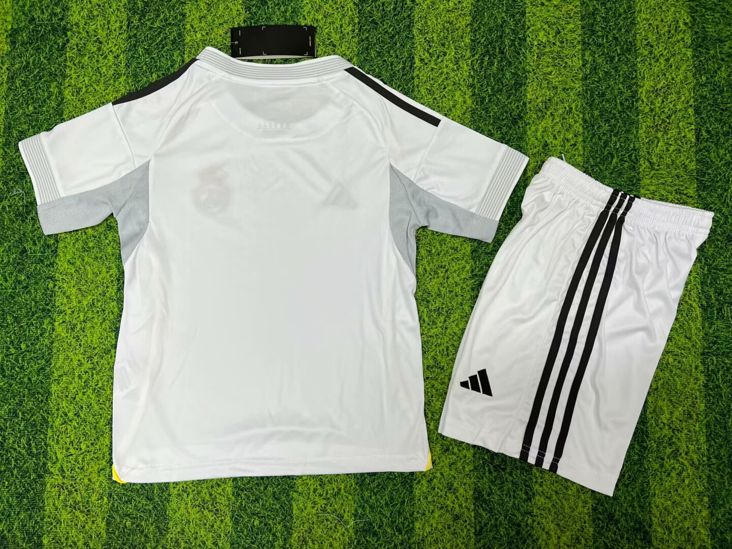 2025/2026 Kids Size Real Madrid Home Football Shirt 1:1 Thai Quality