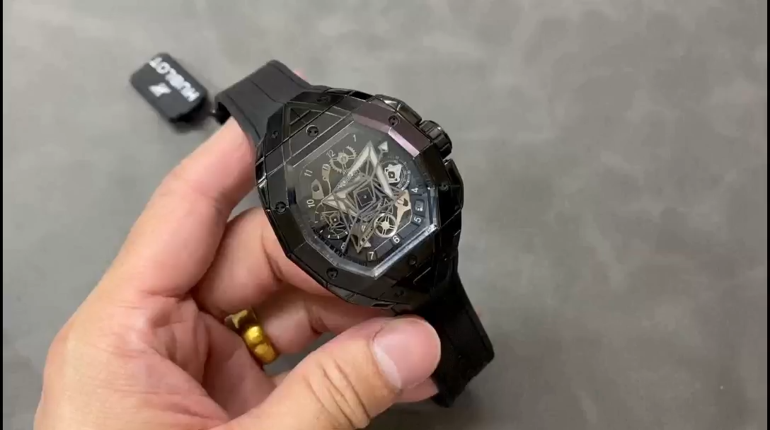 【Super Clone】Hublot Spirit Of Big Bang 648.CX.0114.RX.MXM23 Replica Watch