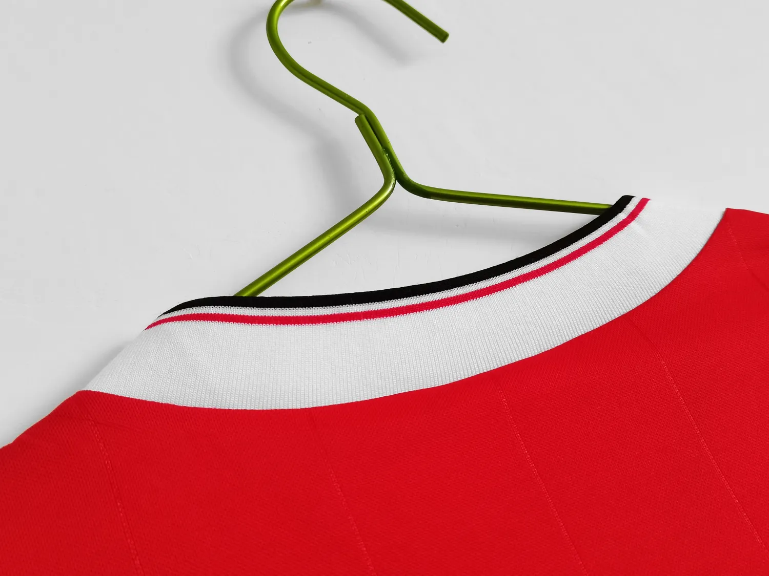 1983 Manchester United Home Long Sleeve Retro Jersey - Fans Edition