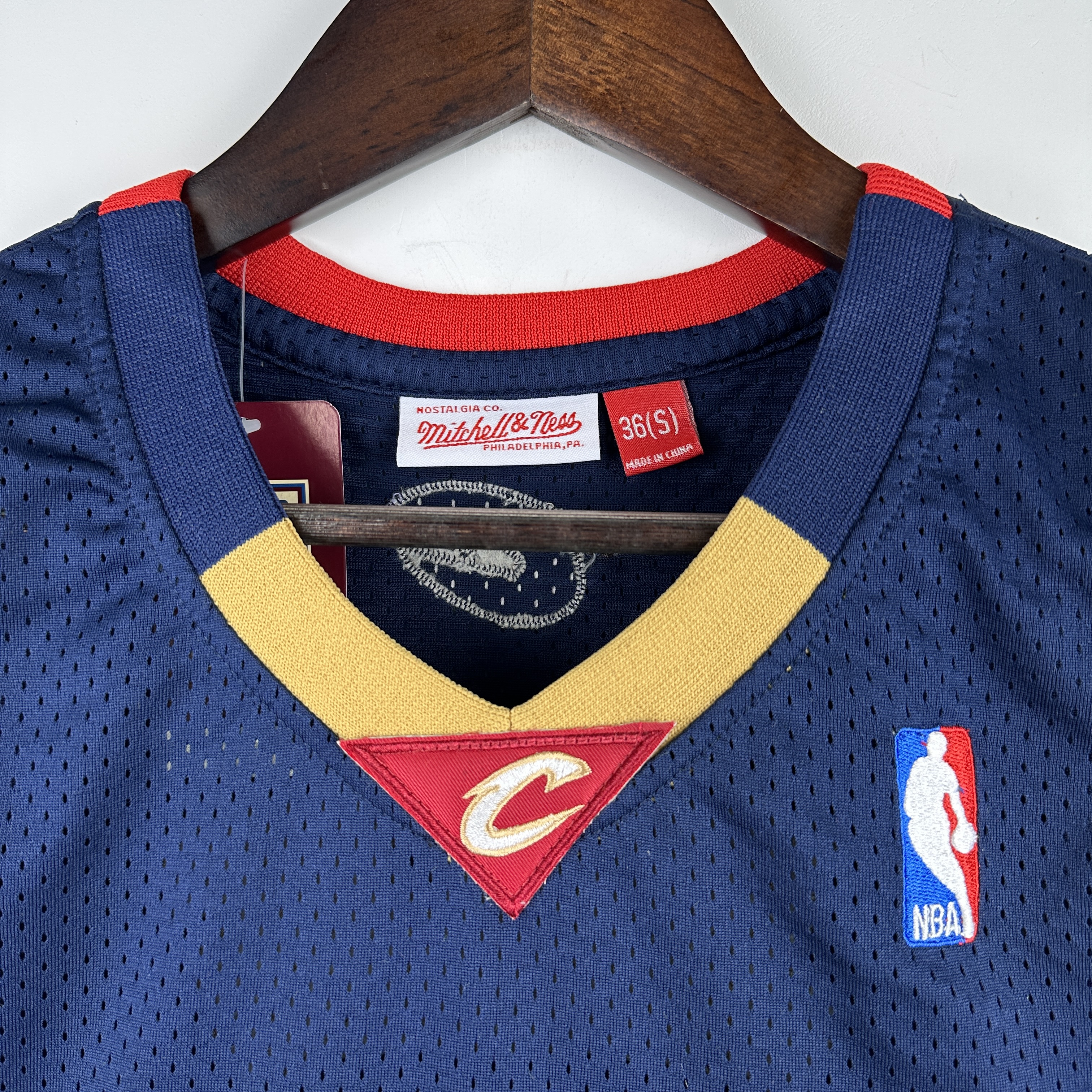 Embroidered MN Retro Jersey Cavaliers 08/09 Season Navy Blue No. 23 James