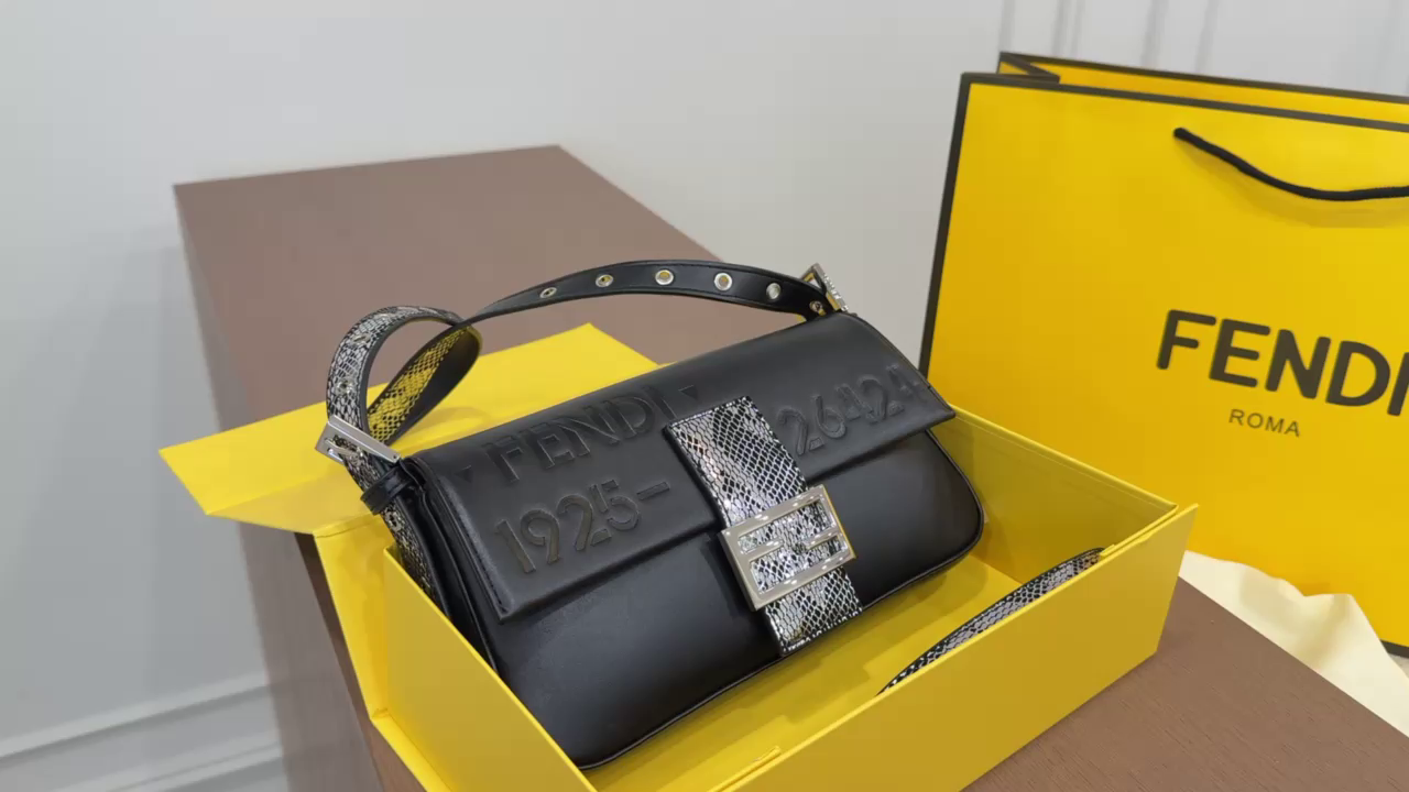 Fendi Baguette Underarm Bag