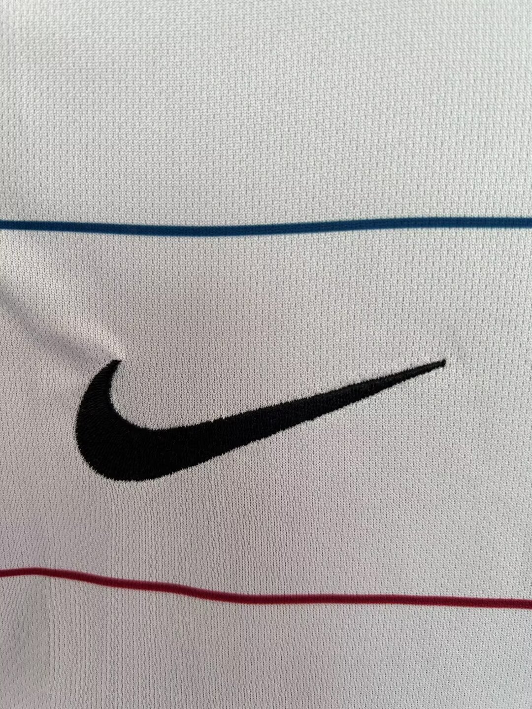 2003/2004 Barcelona away jersey - Fans Edition