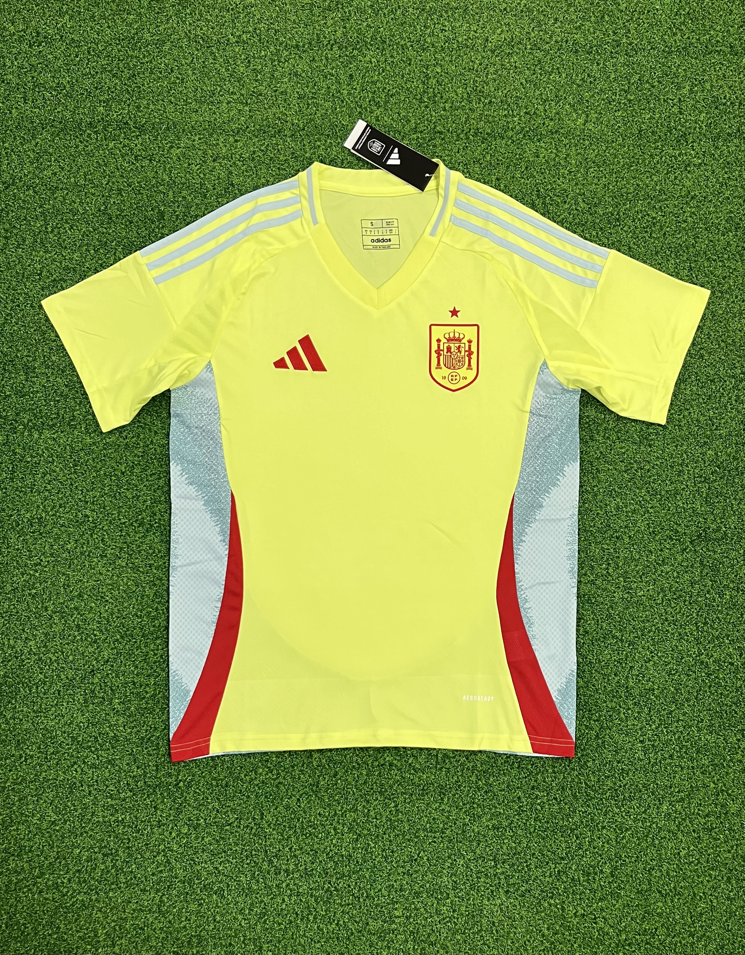 2425  Spain away jersey...Player embroidery version