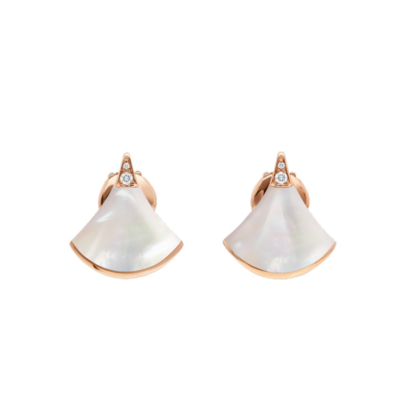 DIVAS’ DREAM earrings