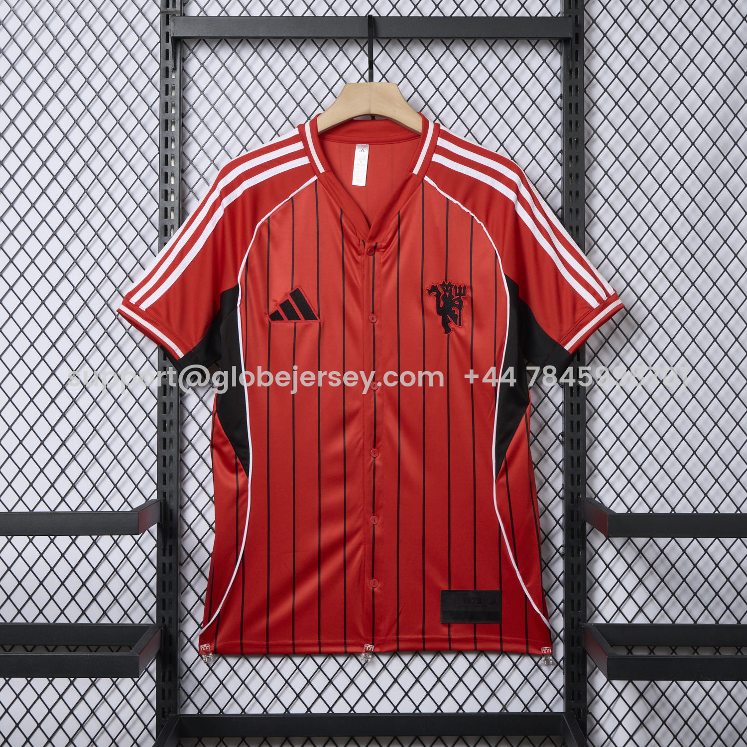 Manchester United 25-26 Red Baseball Jersey with Black Stripes