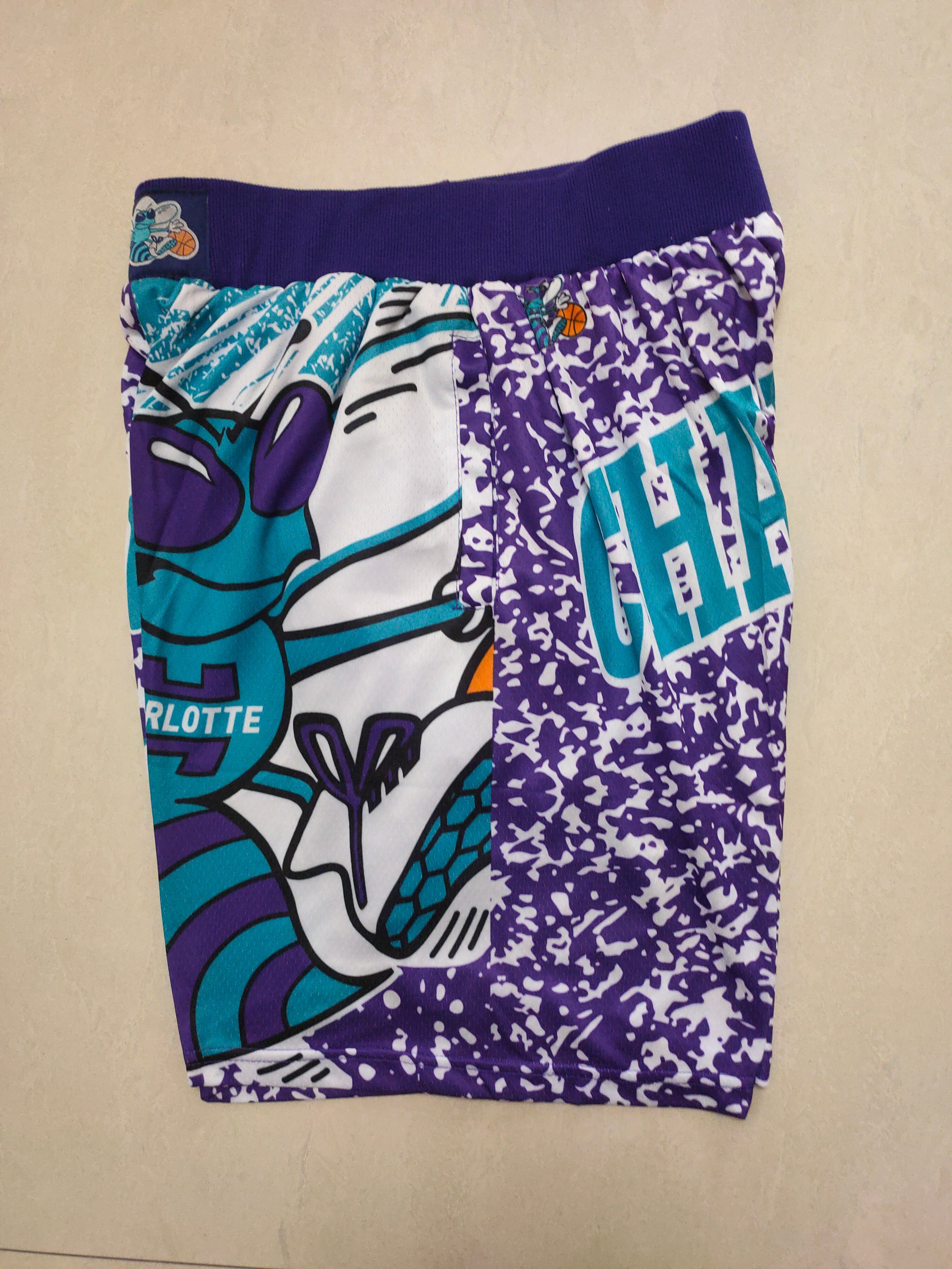 Charlotte Hornets MitchellNessMN team logo blue sweatpants