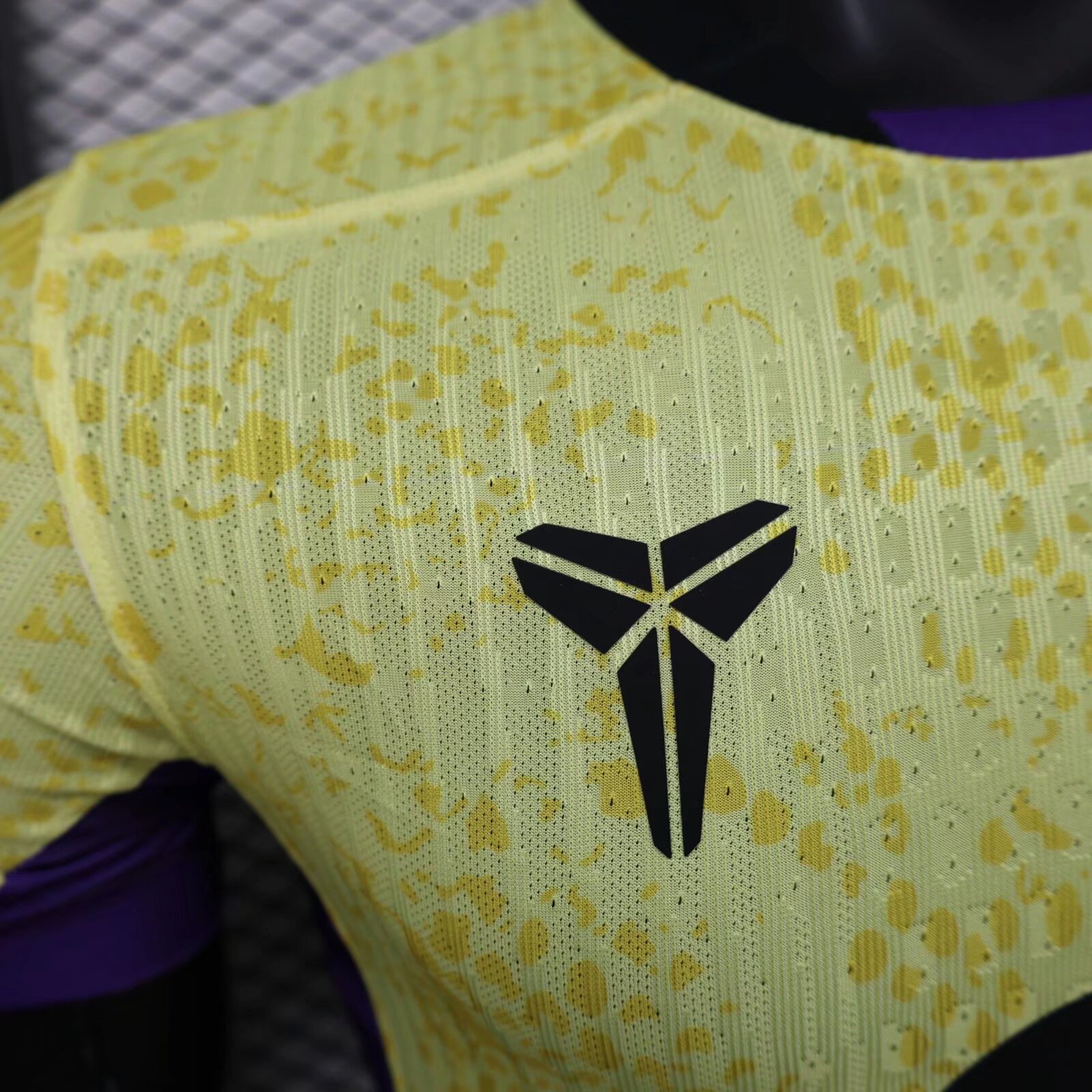 2024/2025 Player Version Barcelona Special Edition Glod Football Shirt 1:1 Thai Quality