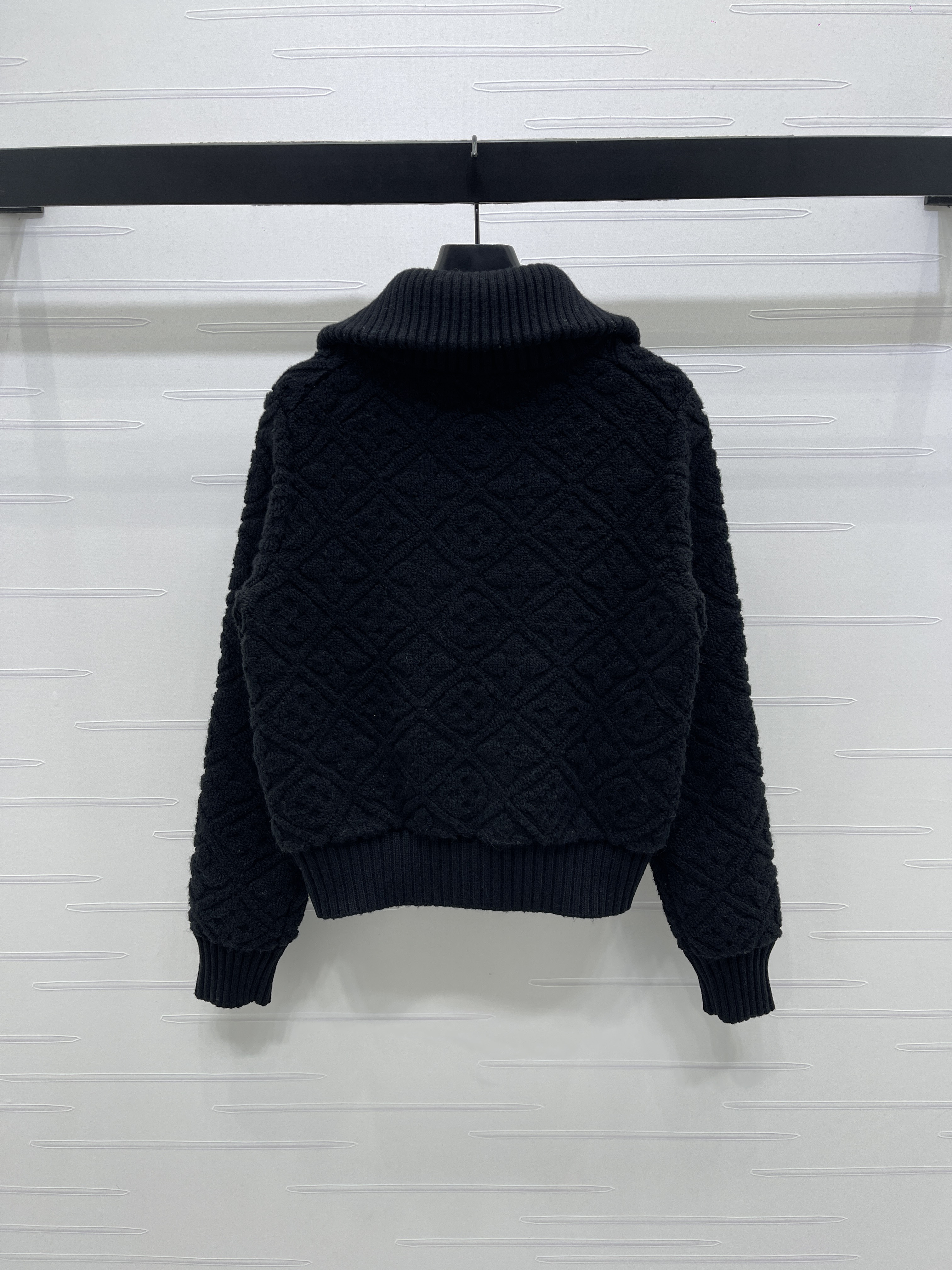 Jacquard knit zip-up collar coat