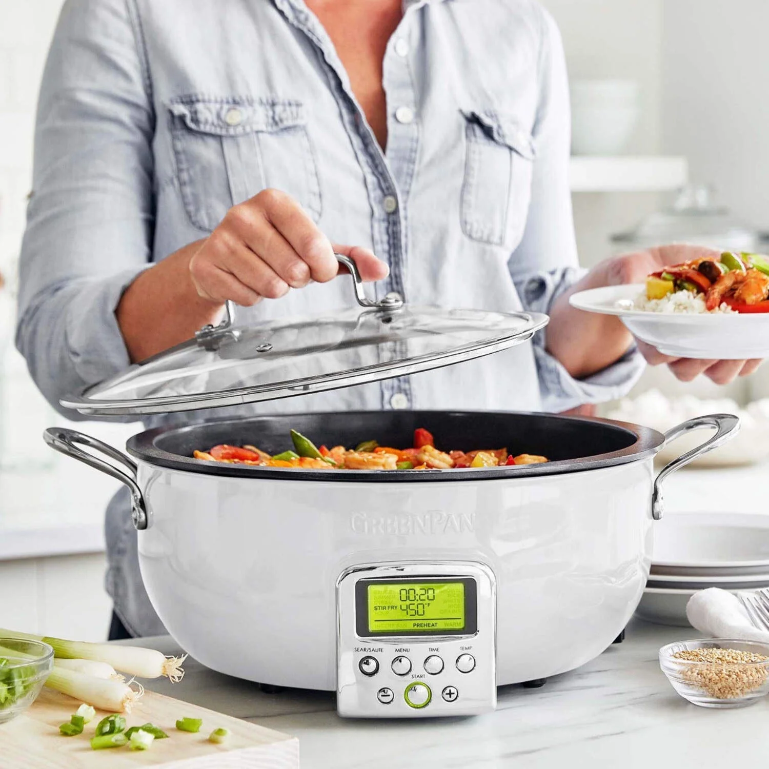 GreenPan Elite 6-Quart Essential Smart Skillet | Black