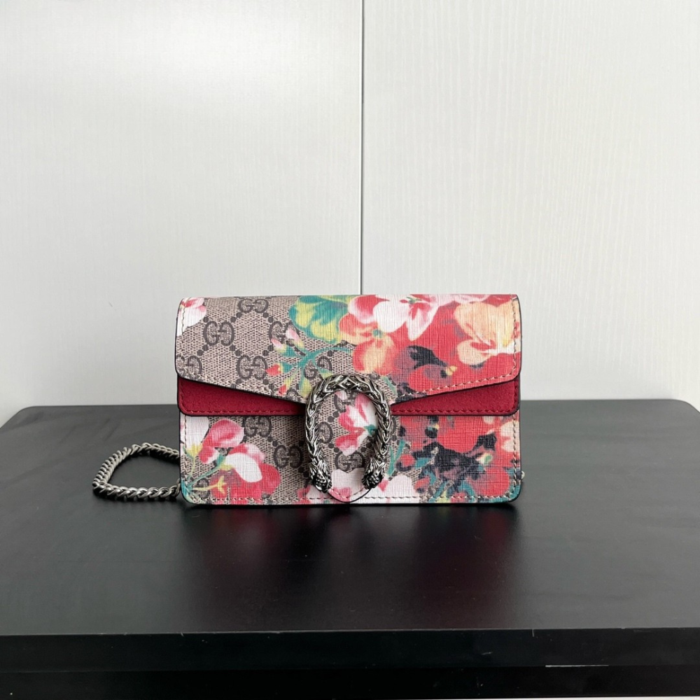 Gucci Dionysus Blooms Print Super Mini Bag