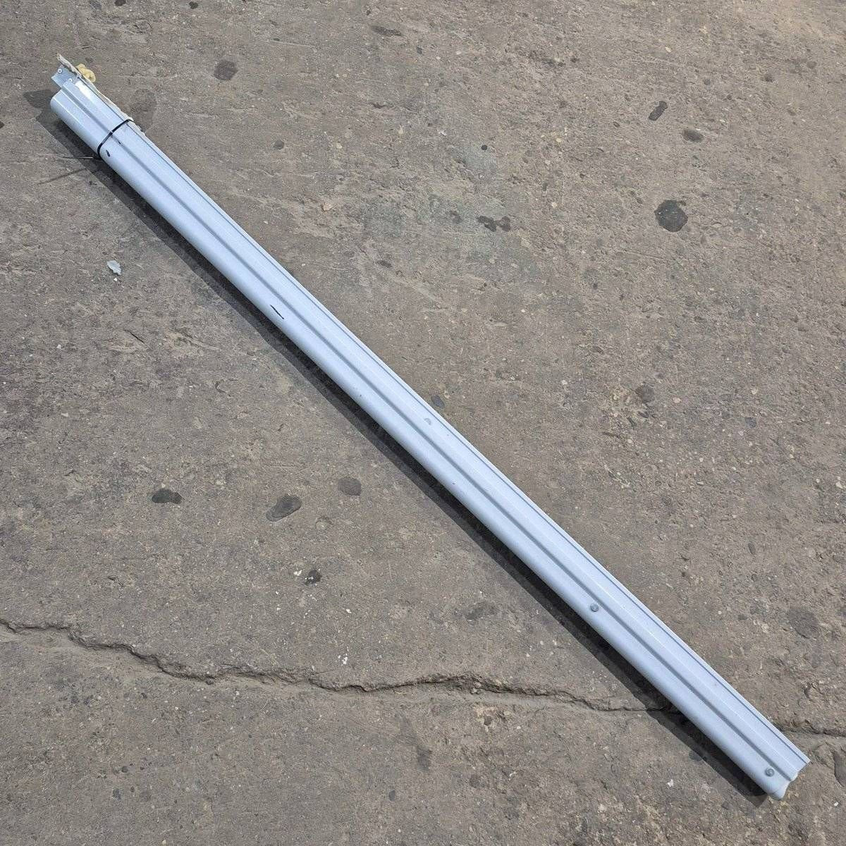 Used Dometic Awning Arm, Idler (Rear), White, Standard, 66 - 3312487.022B